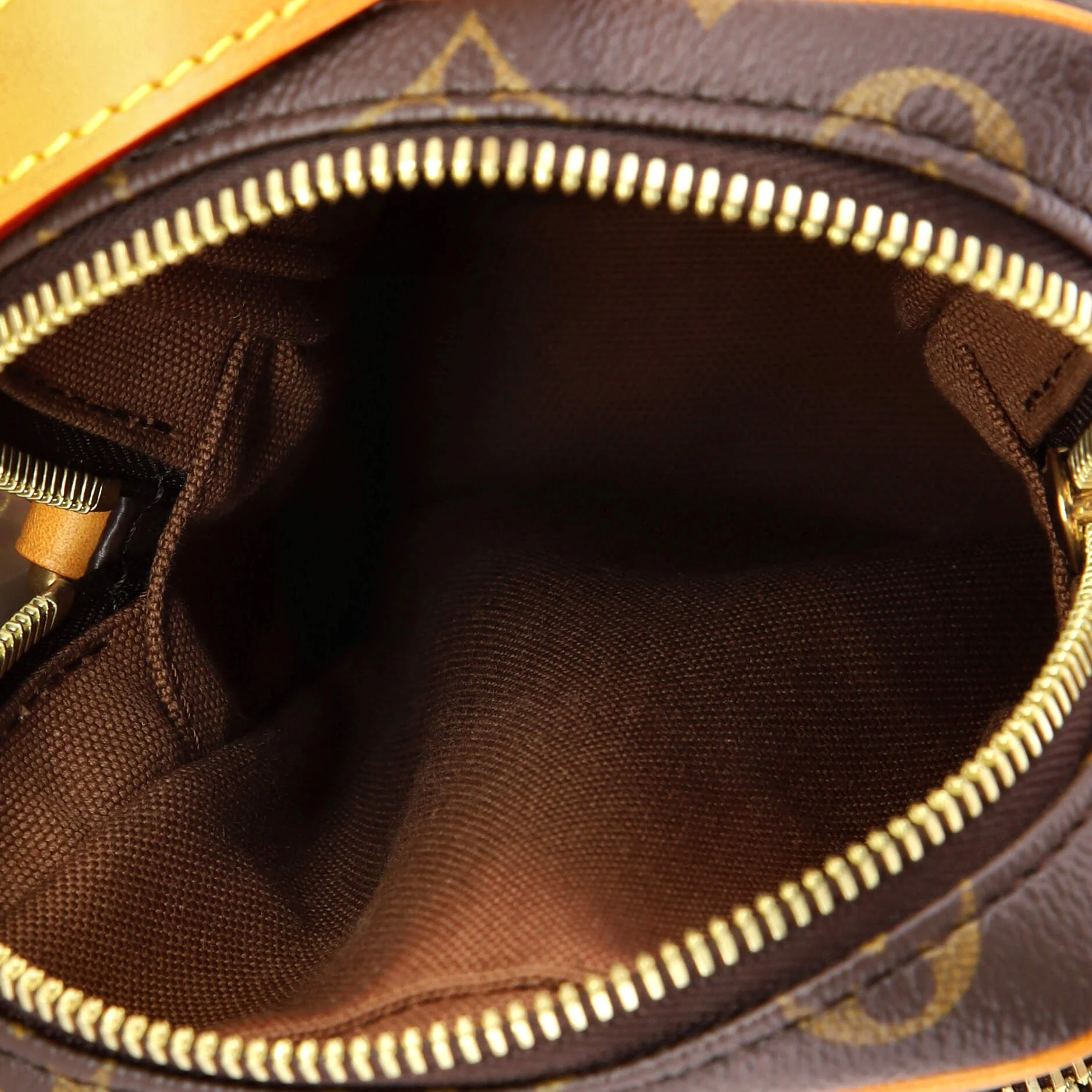 Amazone Bag Monogram Archive - Image 5