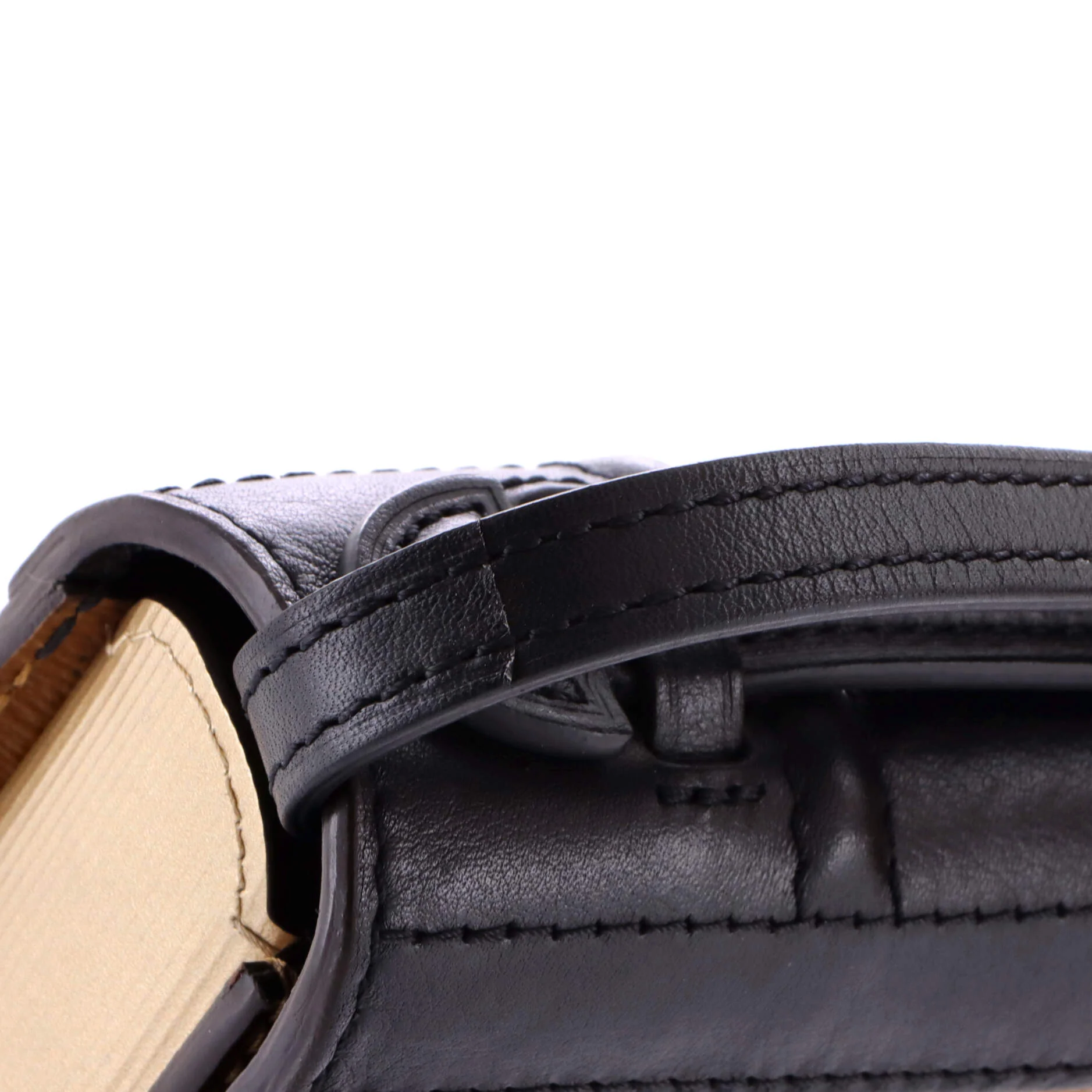 Book Chain Wallet Reverse Monogram Canvas - Image 6