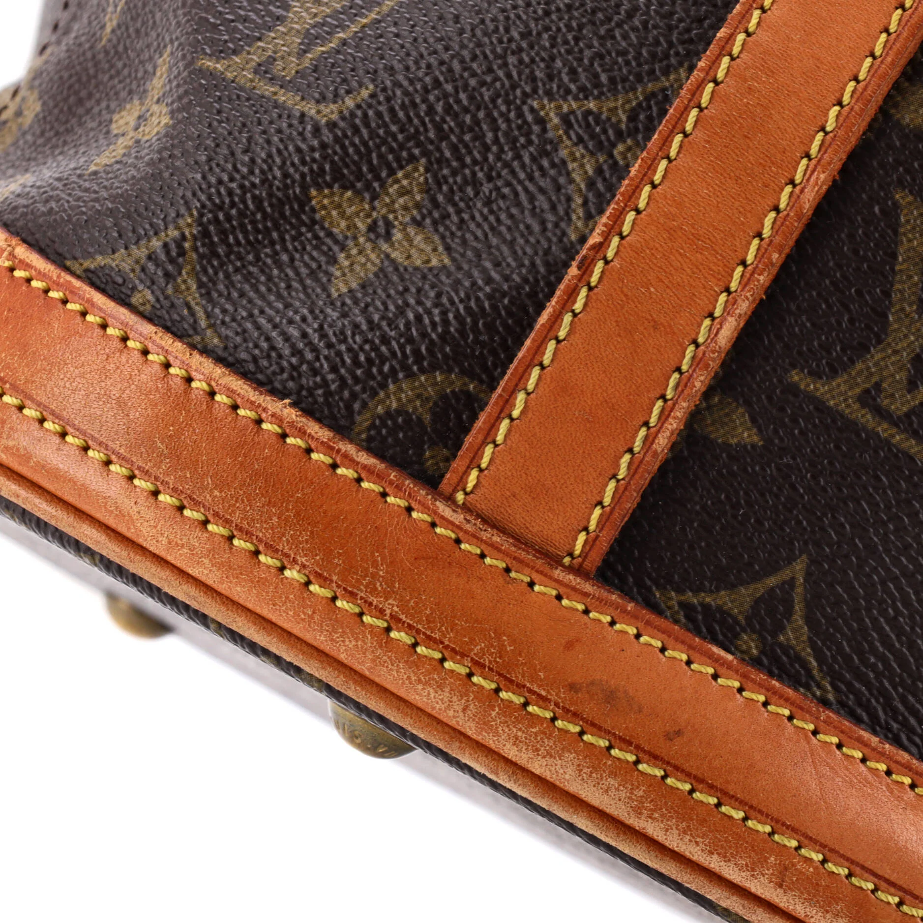 Bucket Bag Monogram Canvas GM - Image 6