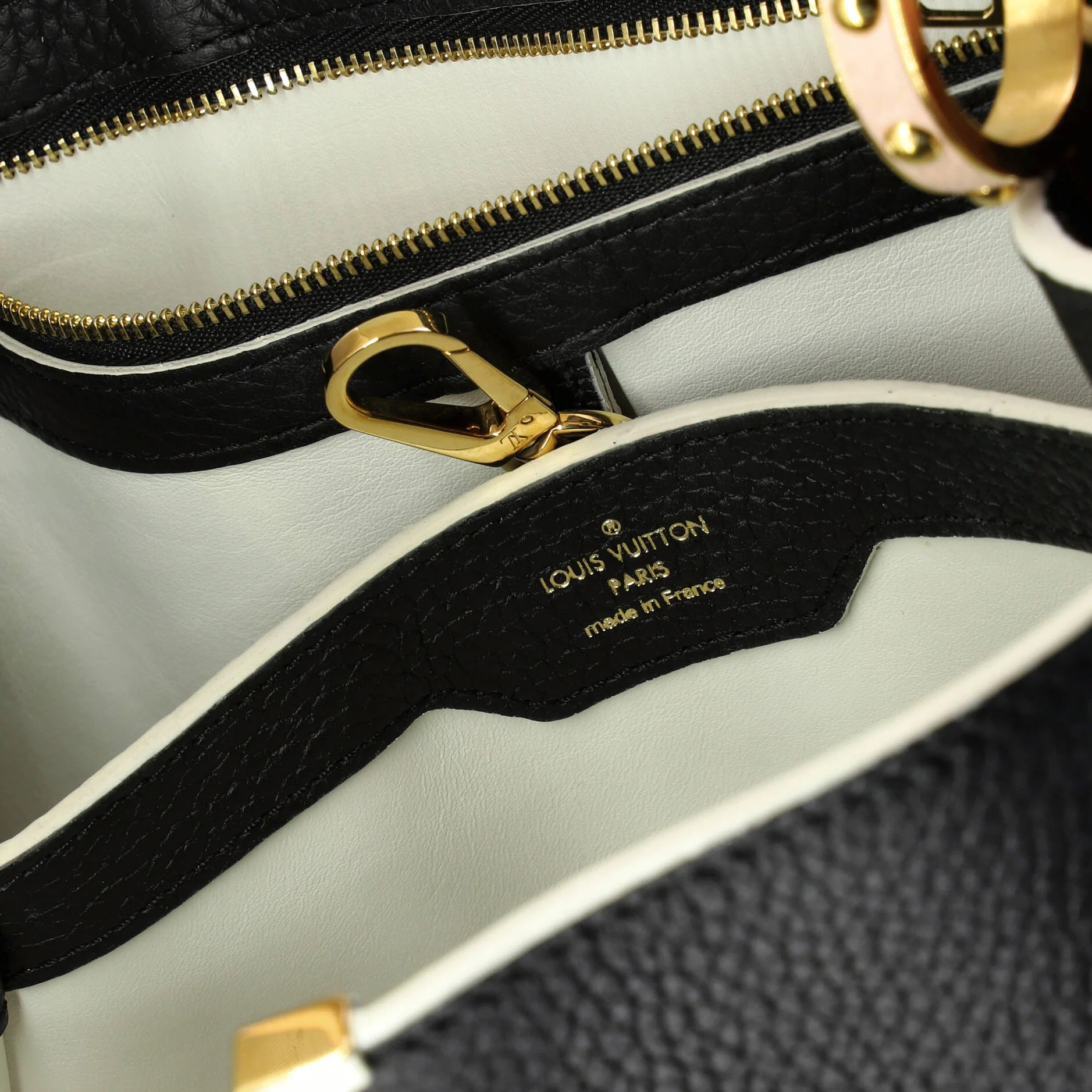 Capucines Bag Leather PM - Image 6