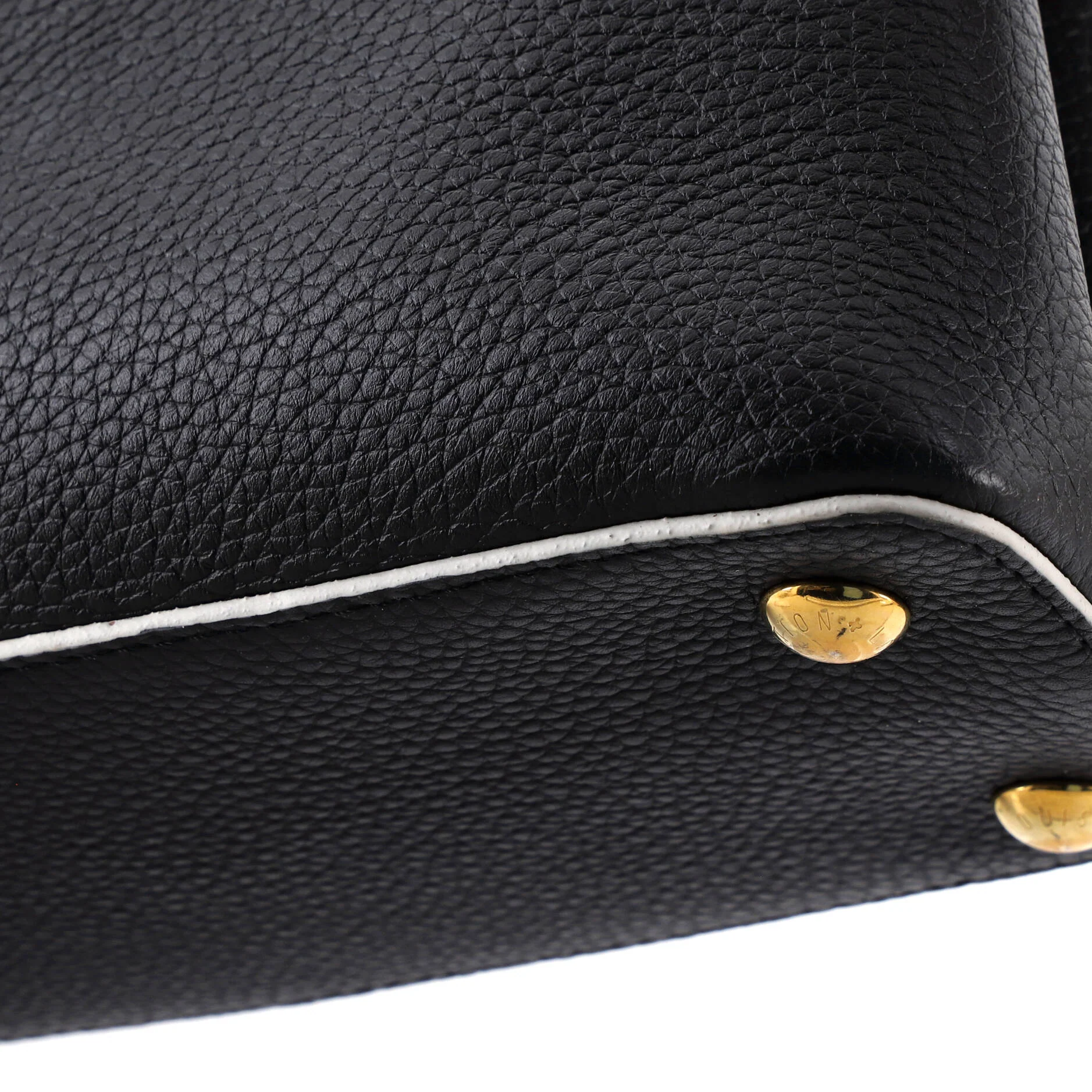 Capucines Bag Leather PM - Image 8