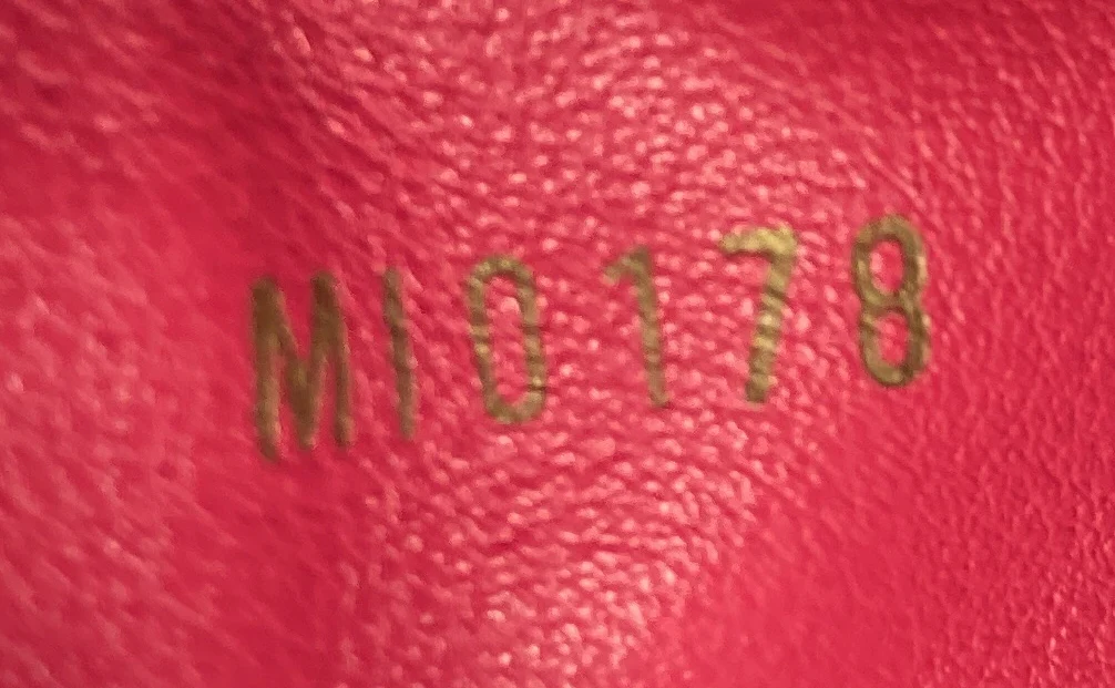 Capucines Bag Leather PM - Image 8