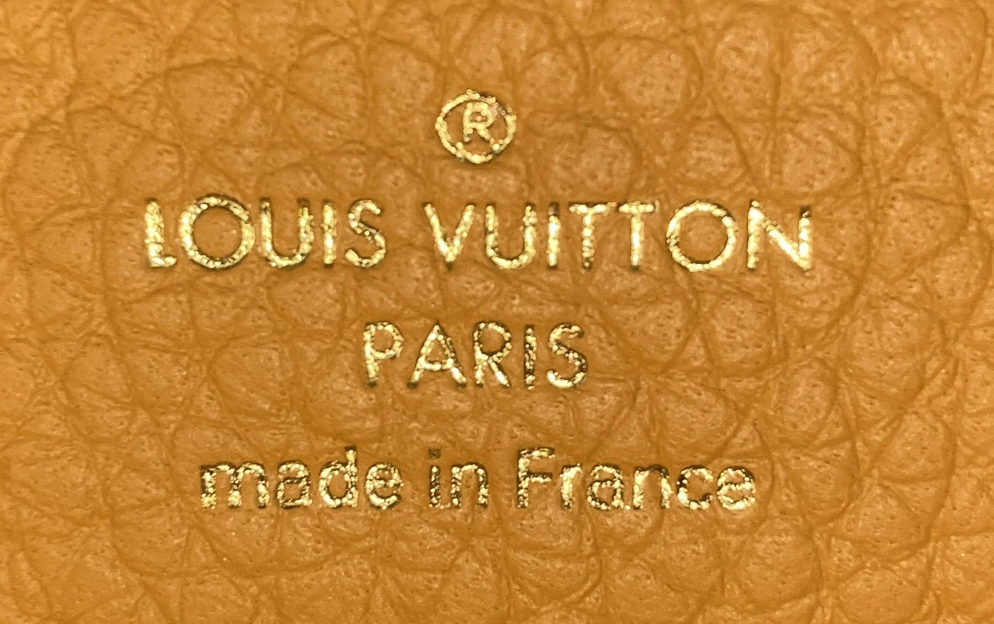 Capucines Bag Leather with Mother of Pearl Mini - Image 8
