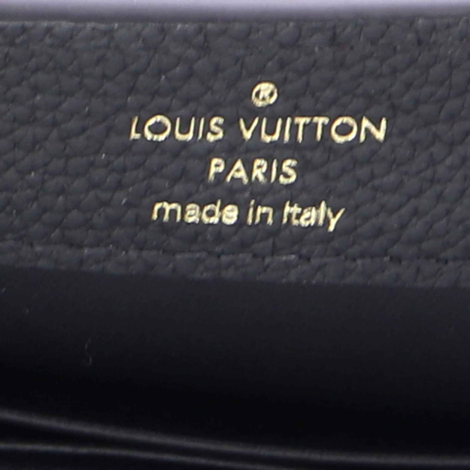 Capucines East West Bag Leather Mini - Image 6