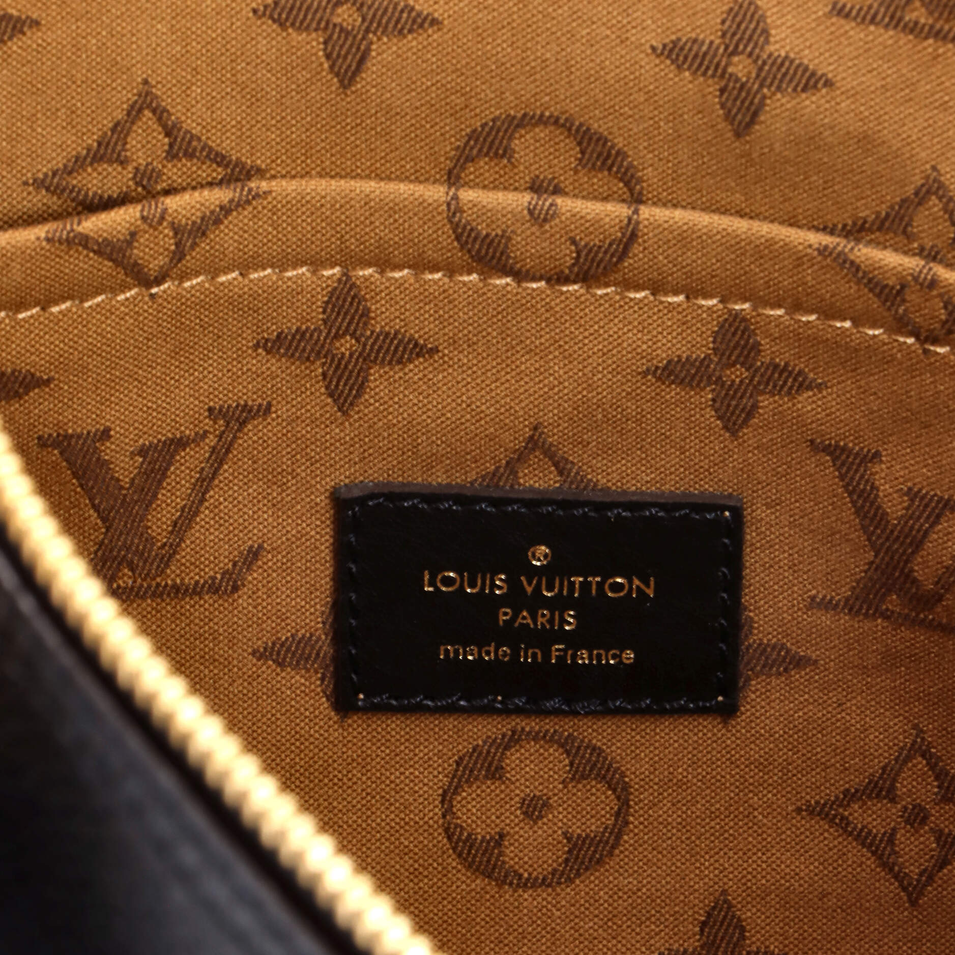 Cruiser Handbag Leather PM - Image 8