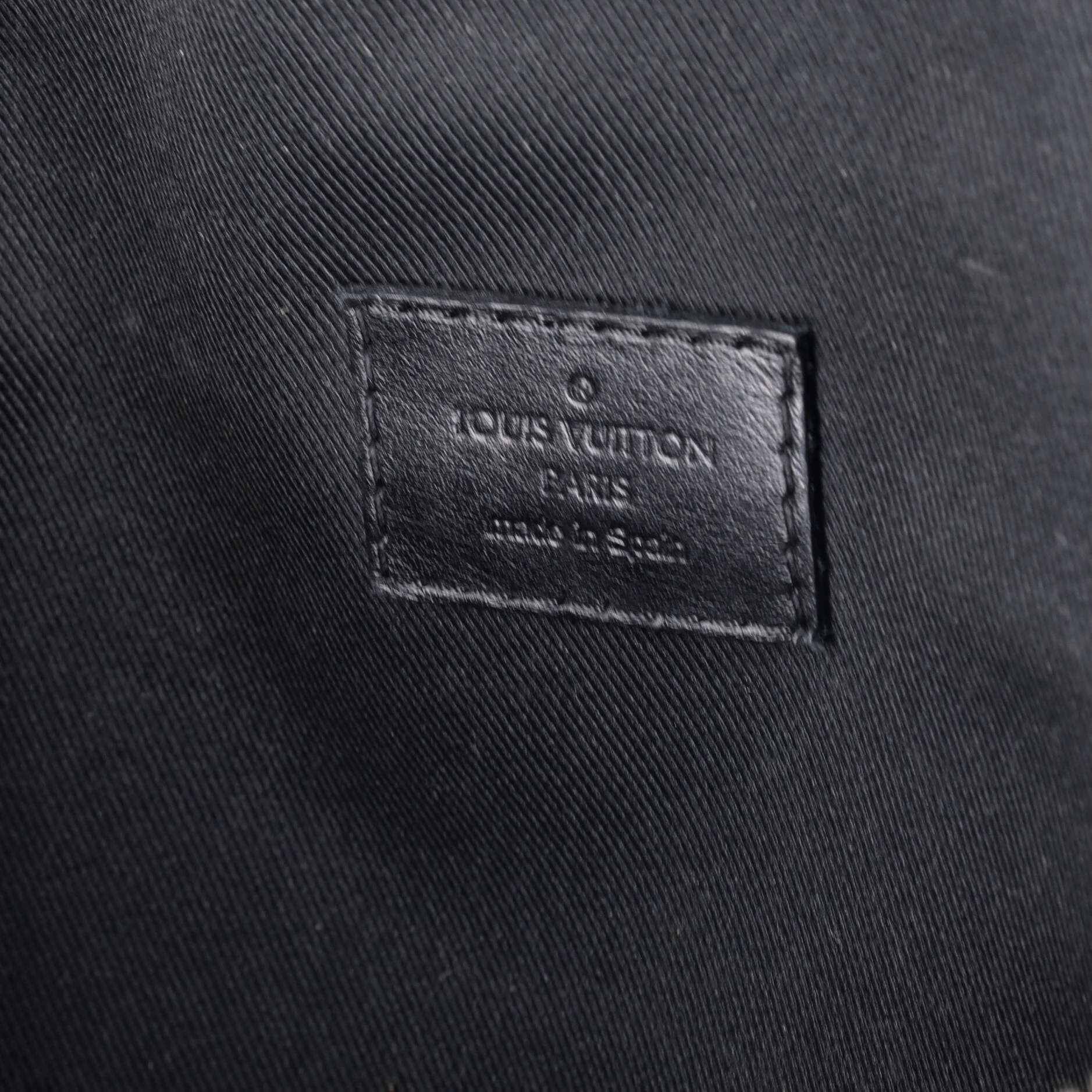 Discovery Bumbag Monogram Eclipse Canvas - Image 7