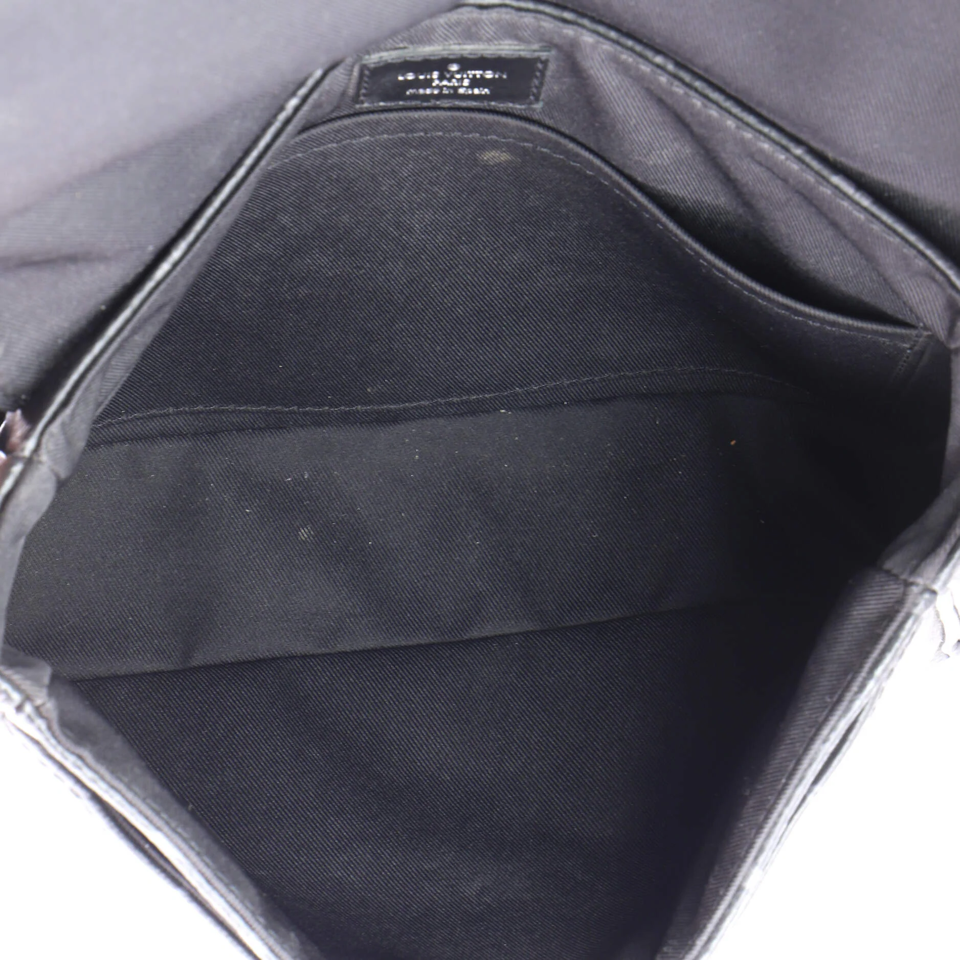 District Messenger Bag Monogram Eclipse Canvas PM - Image 5
