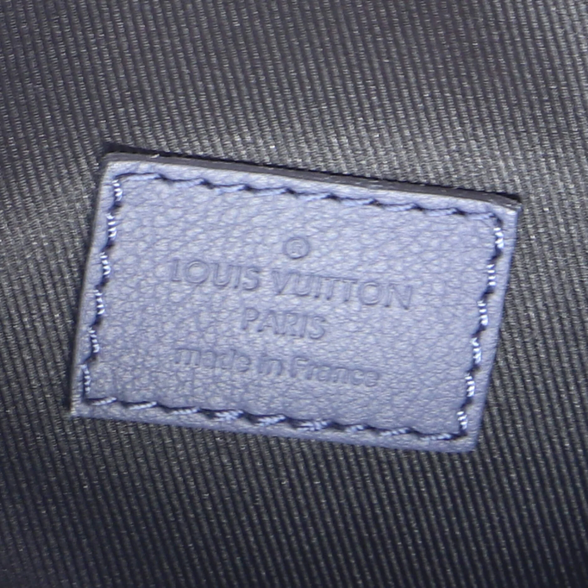Duo Sling Bag Monogram Shadow Leather - Image 7
