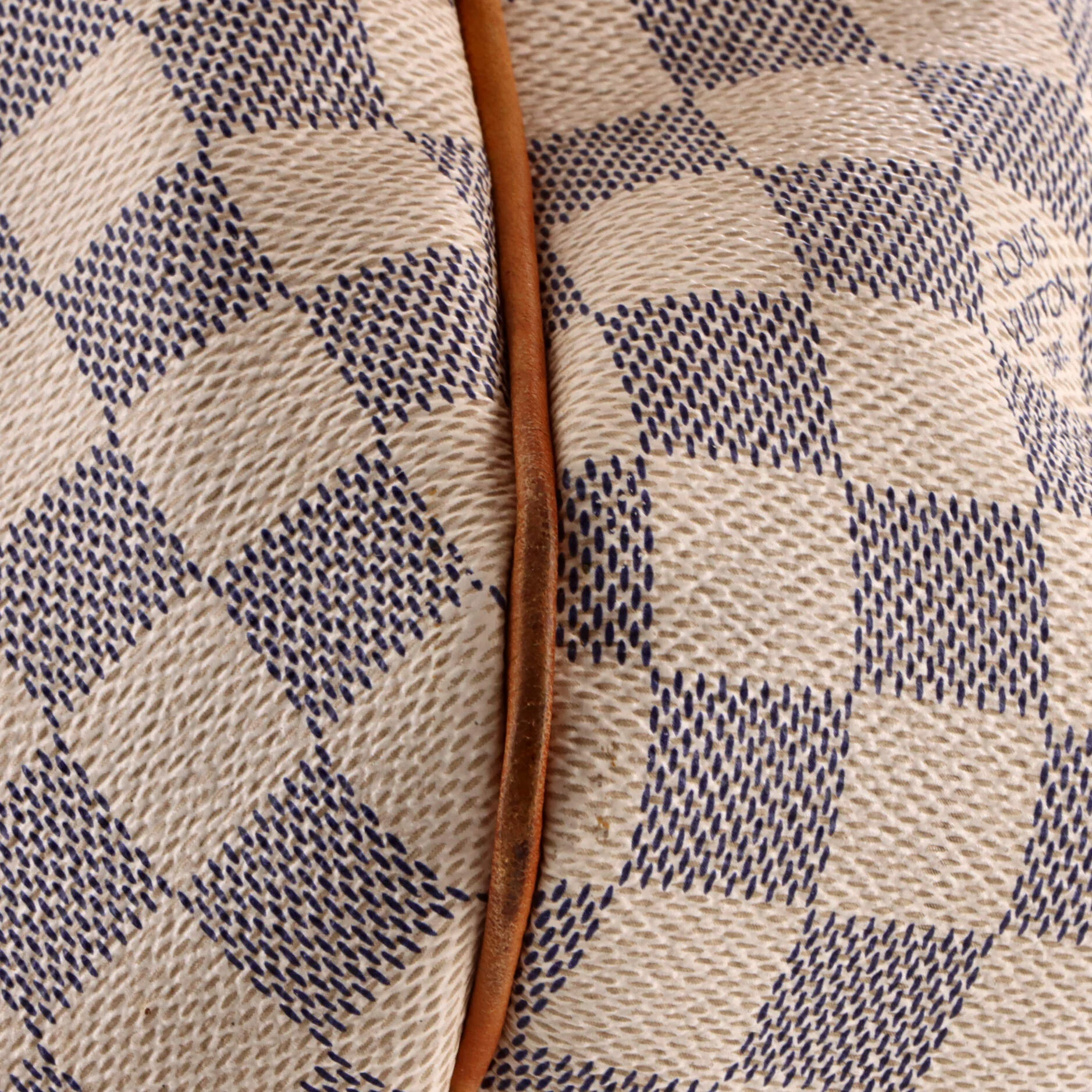 Evora Handbag Damier MM - Image 6