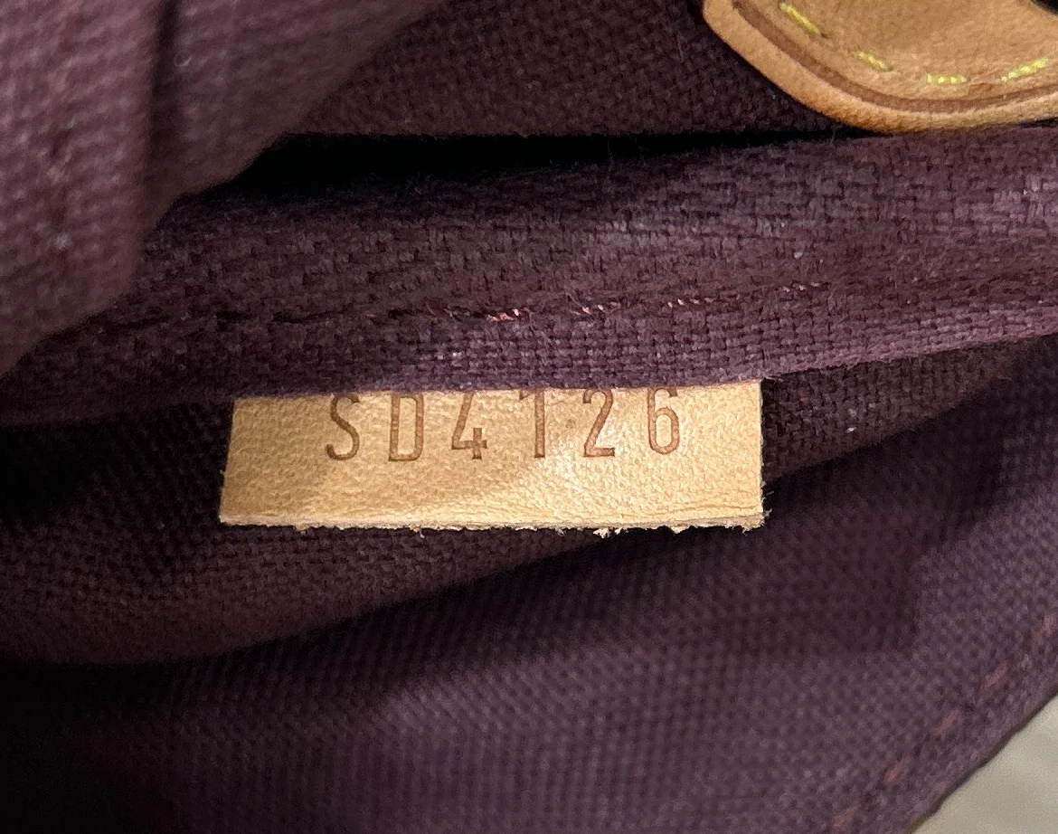 Favorite Handbag Monogram Canvas PM - Image 9