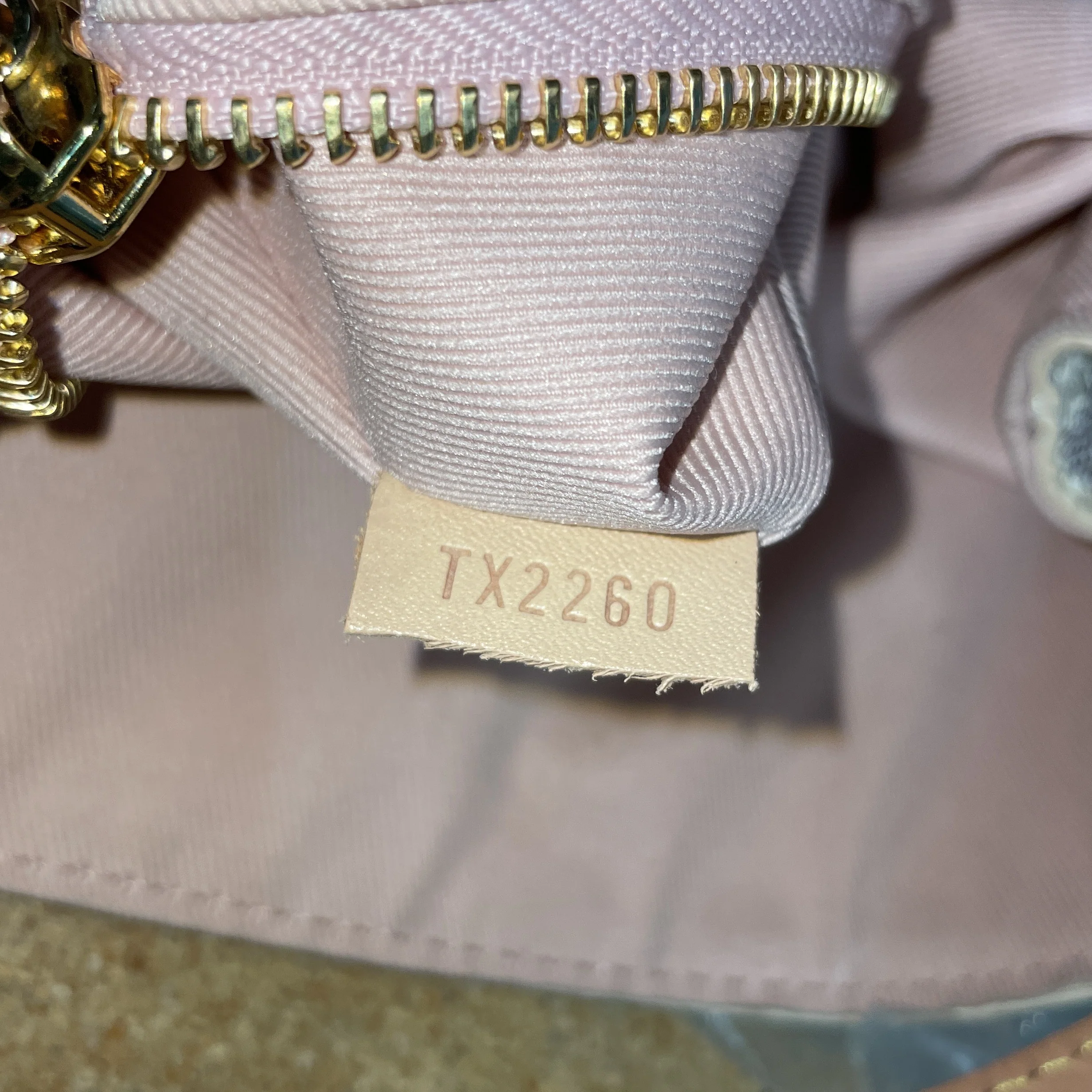 Graceful Handbag Damier MM - Image 8