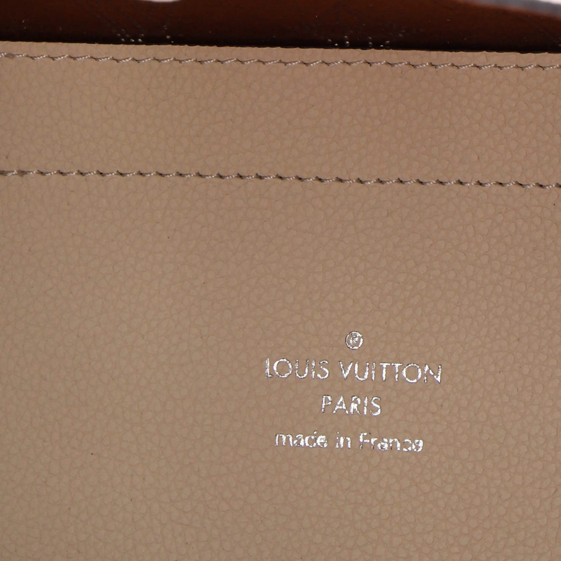 Hina Handbag Mahina Leather PM - Image 7