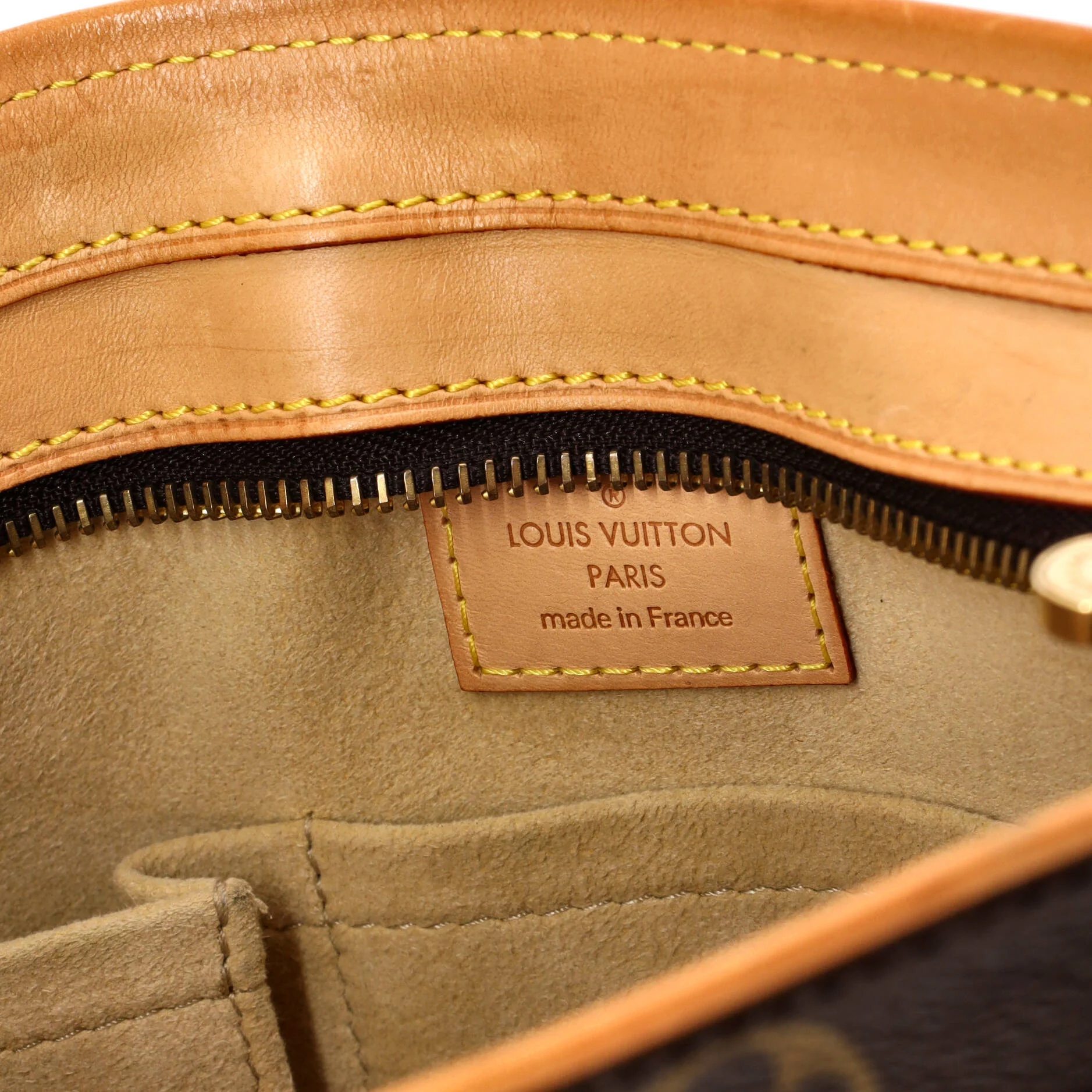 Hudson Handbag Monogram Canvas GM - Image 6