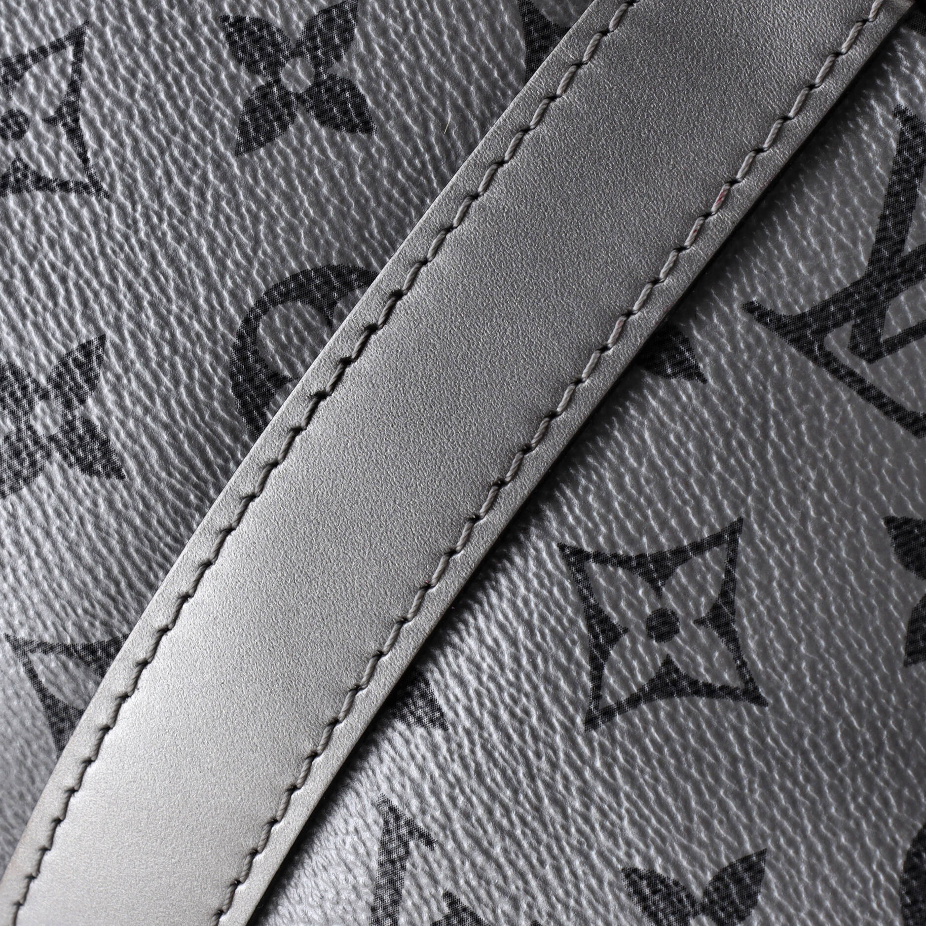 Keepall Bandouliere Bag Monogram Eclipse Split Canvas 50 - Image 6
