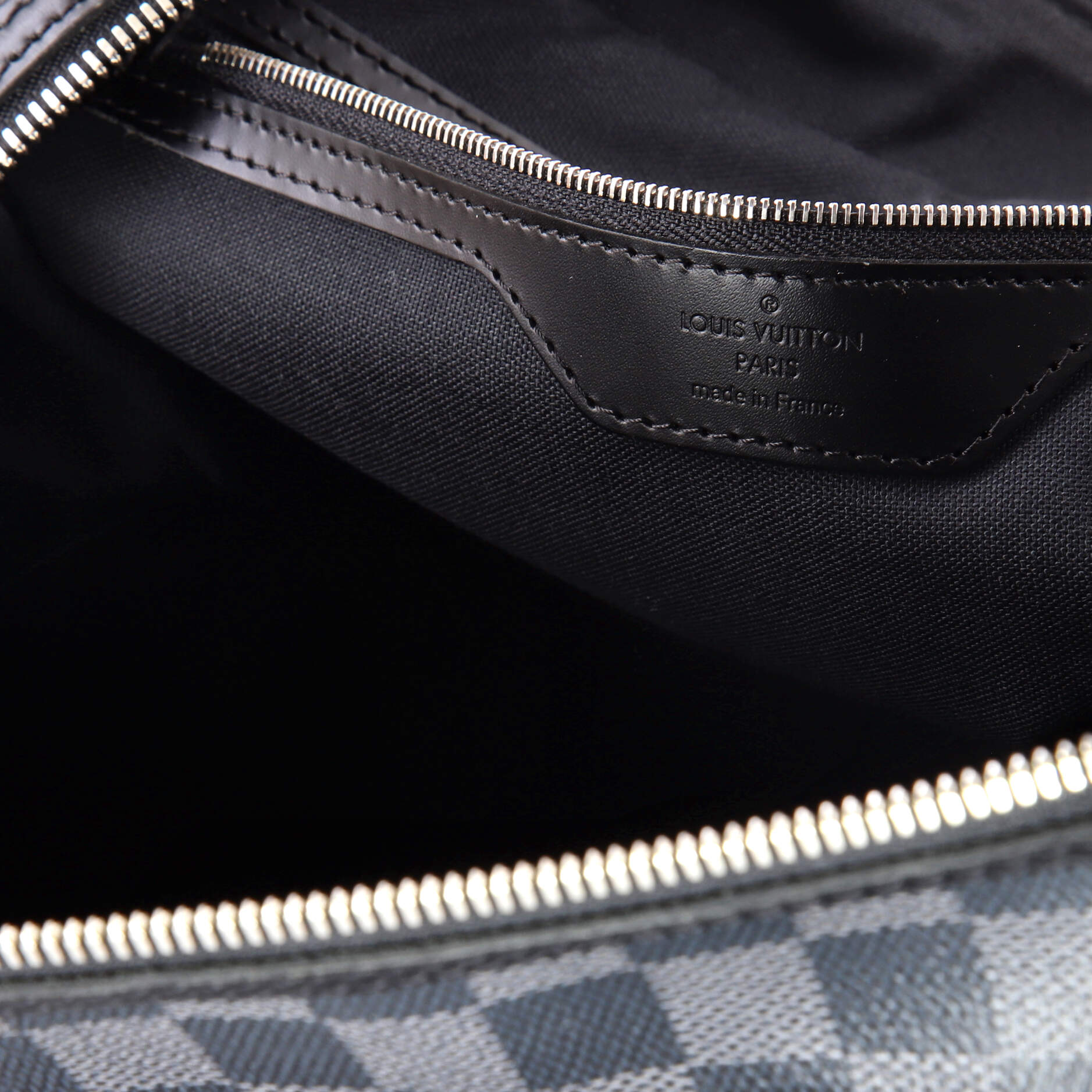 Leoh Messenger Bag Damier Graphite - Image 6
