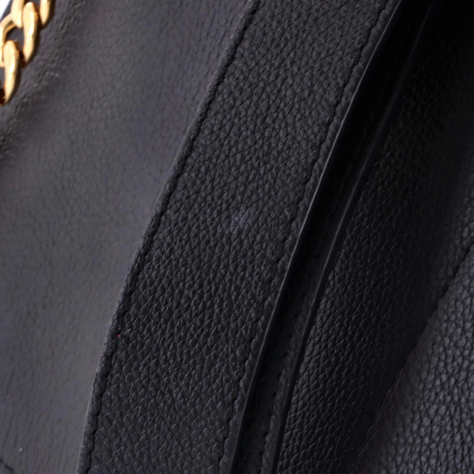 Lock and Walk Bucket Bag Leather - Image 8