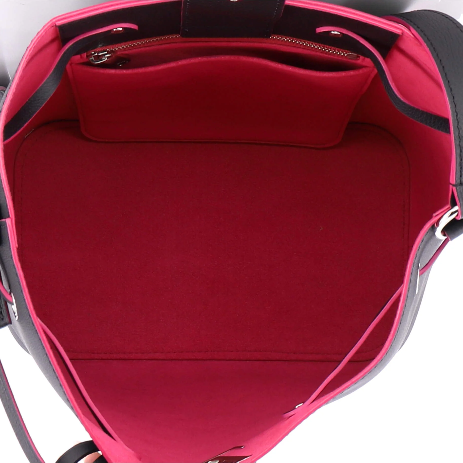 Lockme Bucket Bag Leather - Image 5