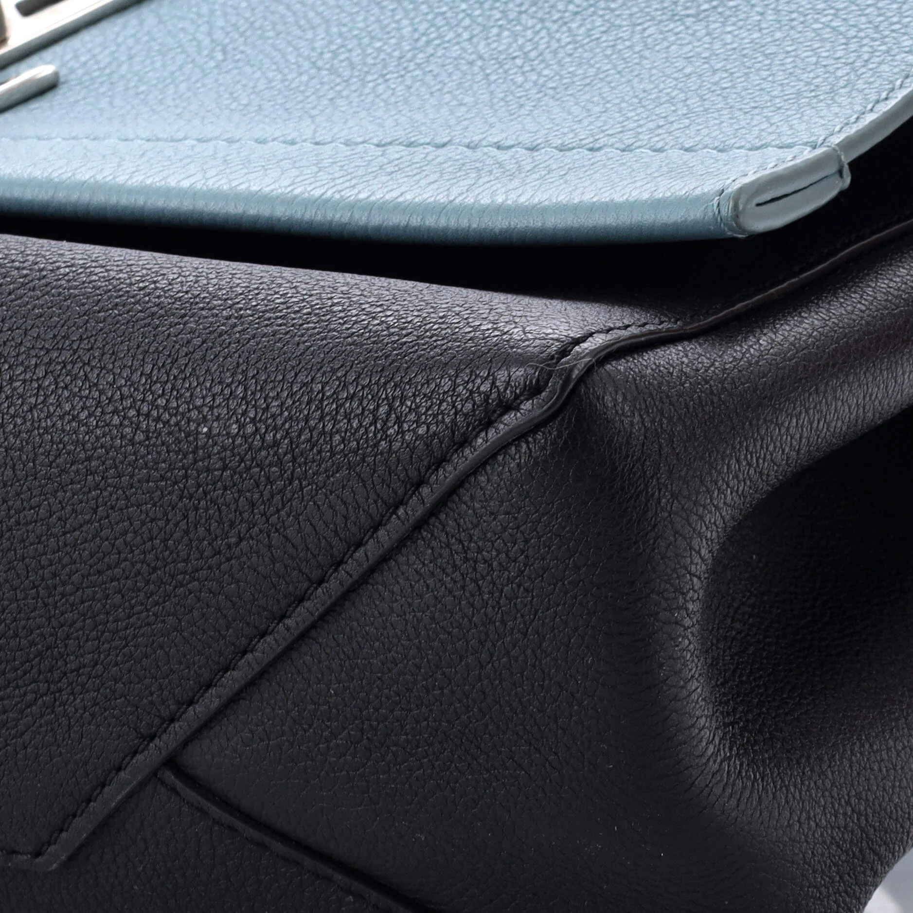 Lockme II Handbag Leather - Image 6