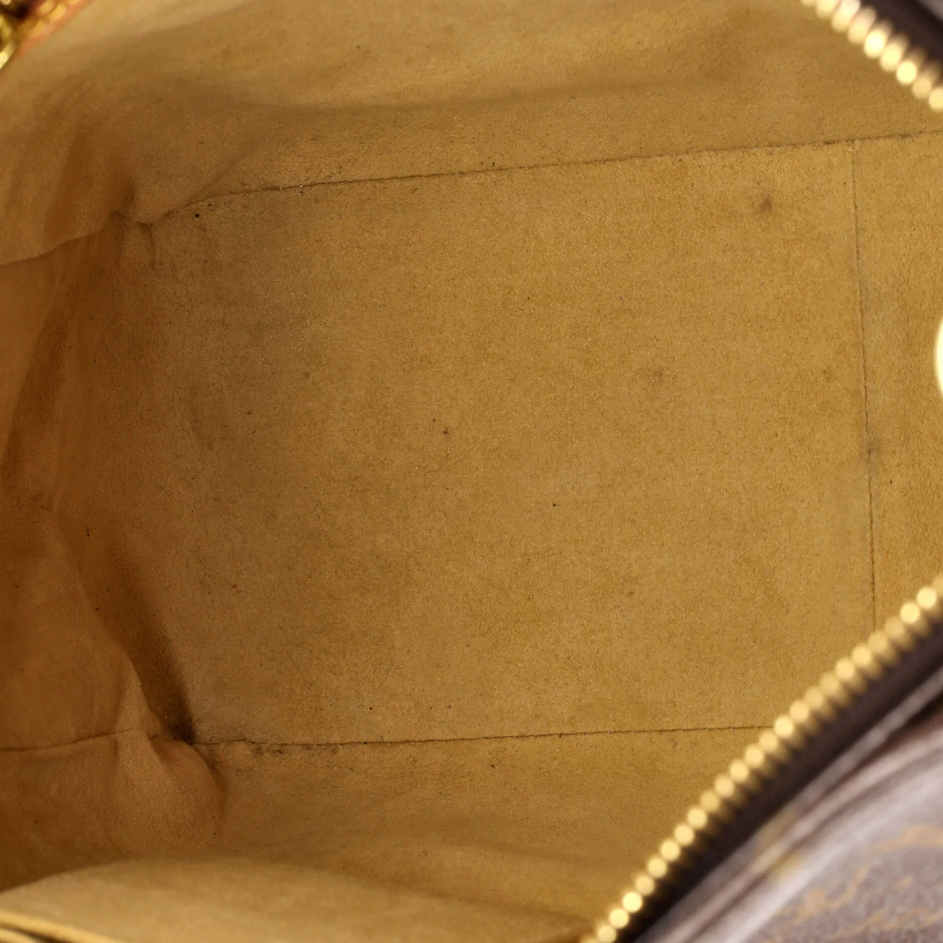 Looping Handbag Monogram Canvas GM - Image 6