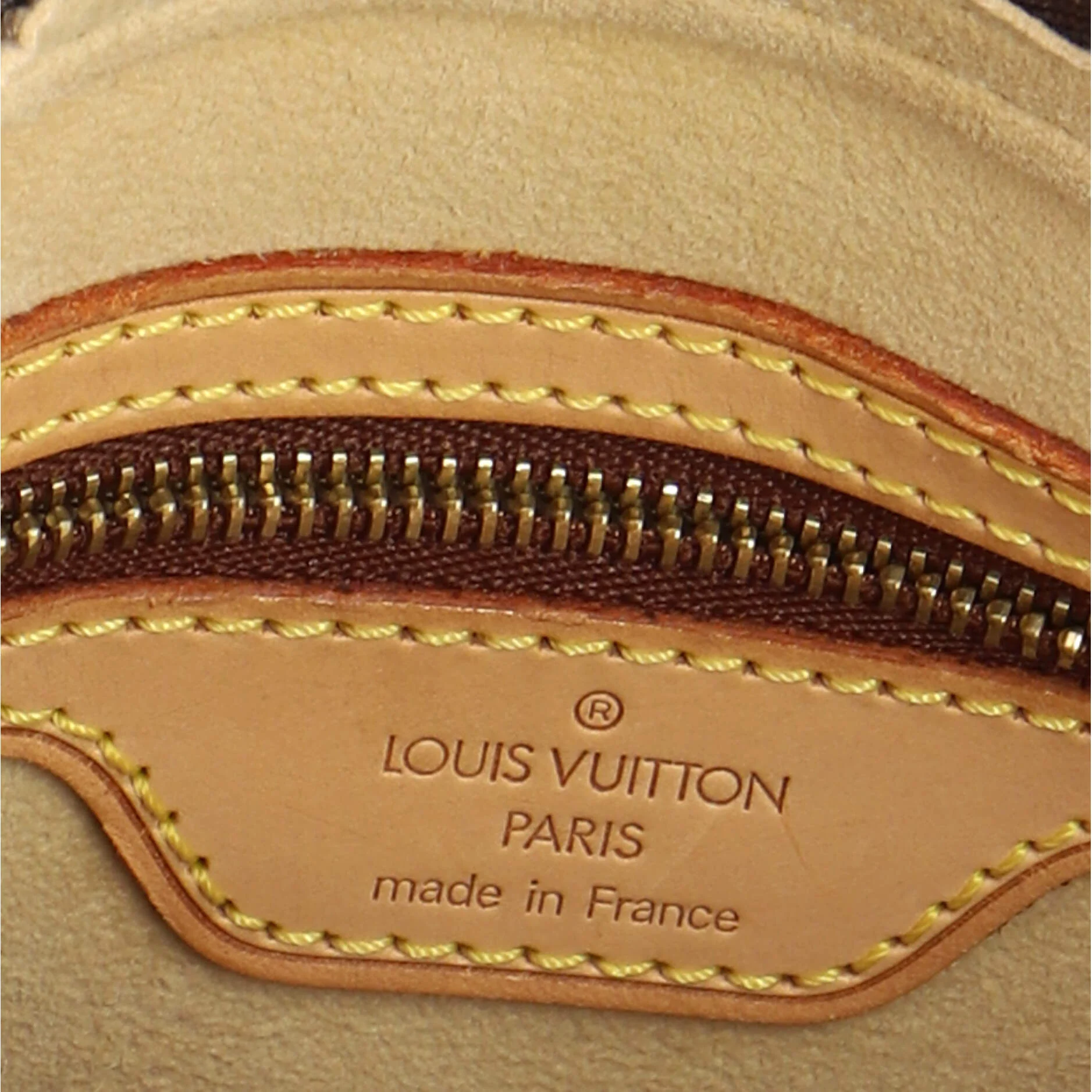 Looping Handbag Monogram Canvas MM - Image 6