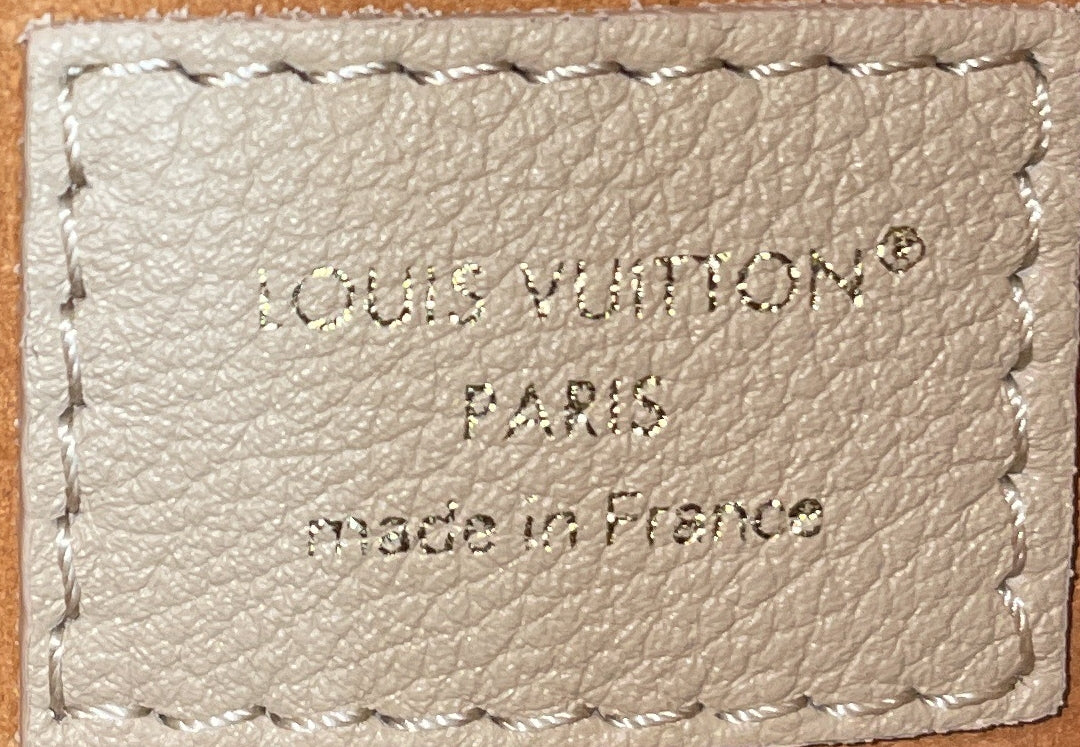 Low Key Cookie Handbag Leather MM - Image 8