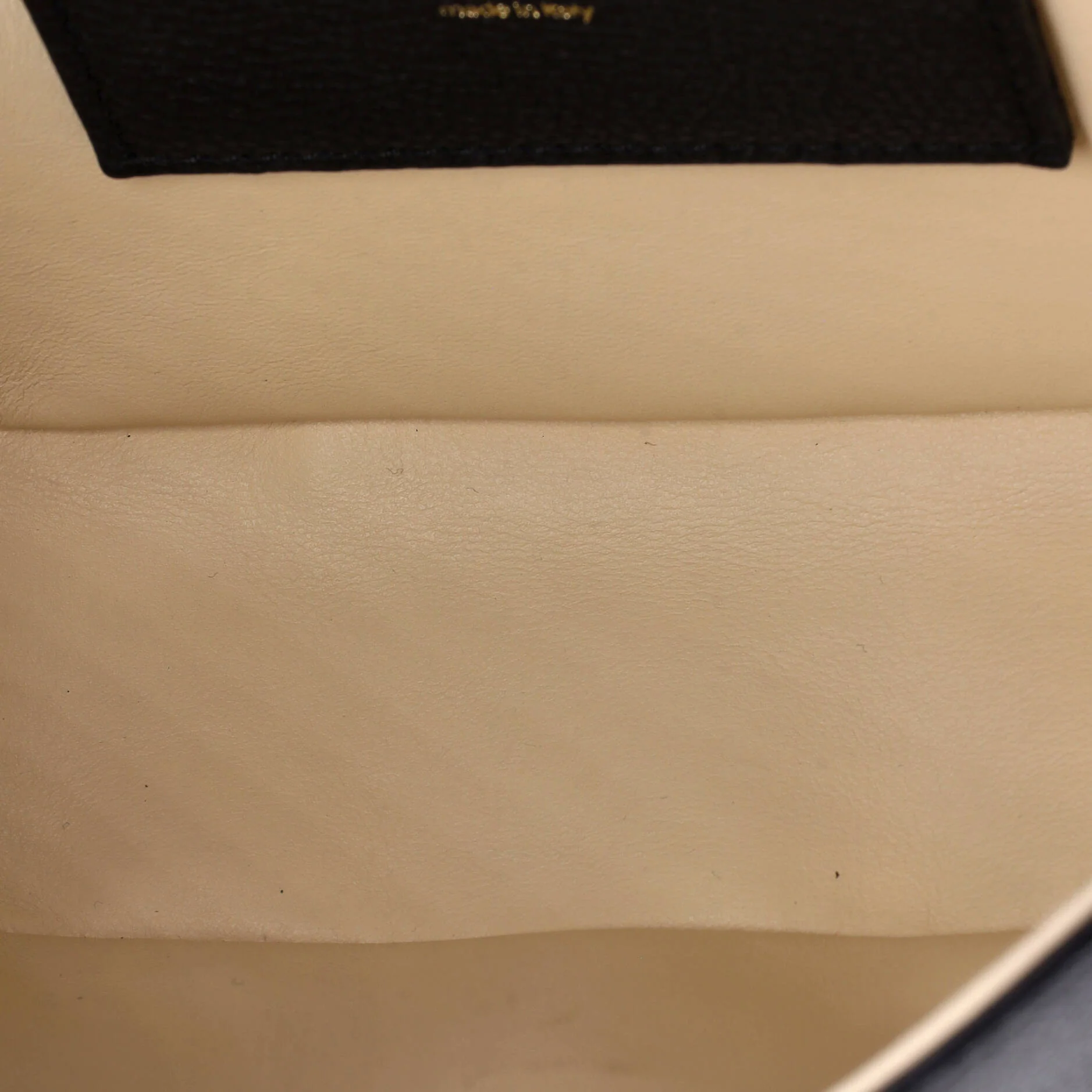 LV Pont 9 Soft Bag Leather MM - Image 5