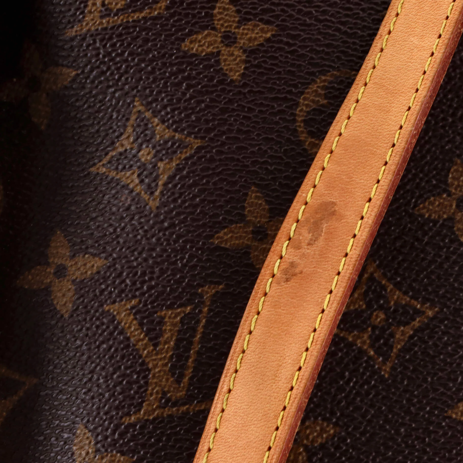Menilmontant Handbag Monogram Canvas MM - Image 6