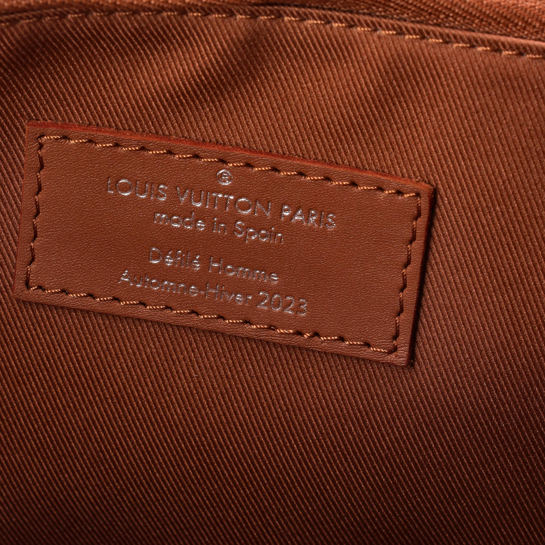 Montsouris Messenger Bag Epi Leather - Image 6