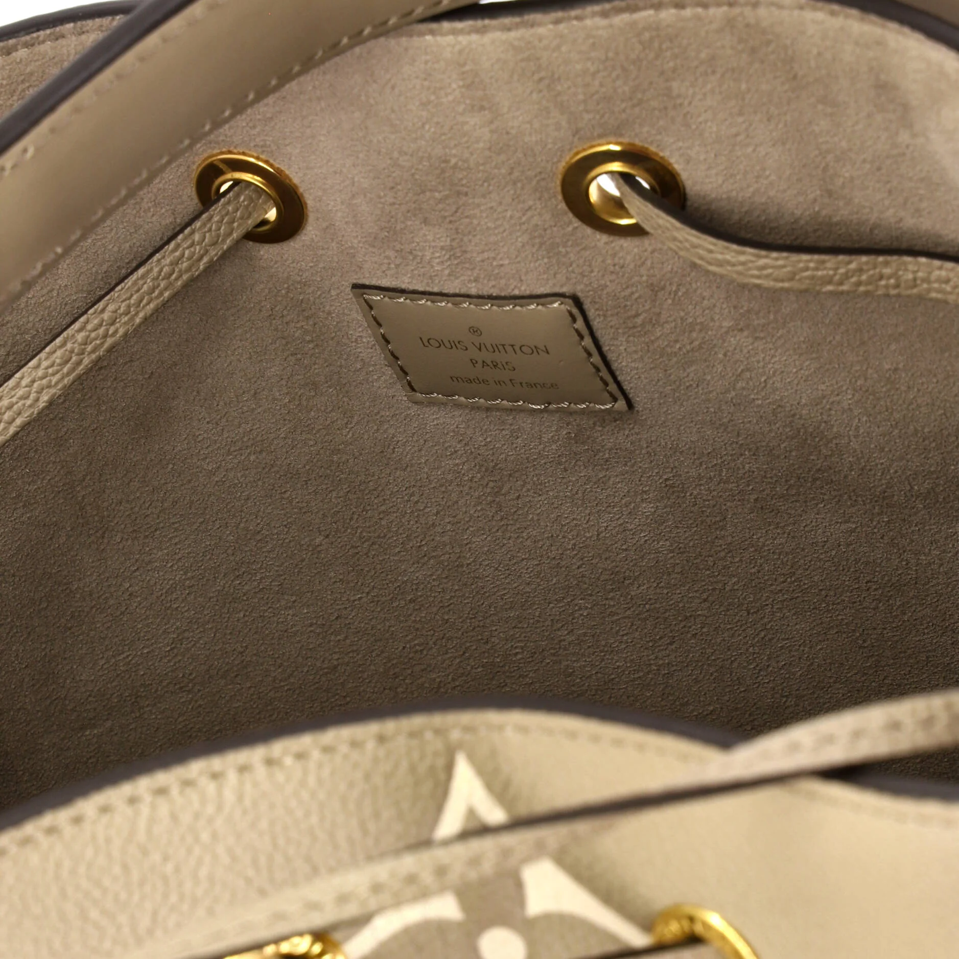 NeoNoe Handbag Bicolor Monogram Empreinte Giant MM - Image 7