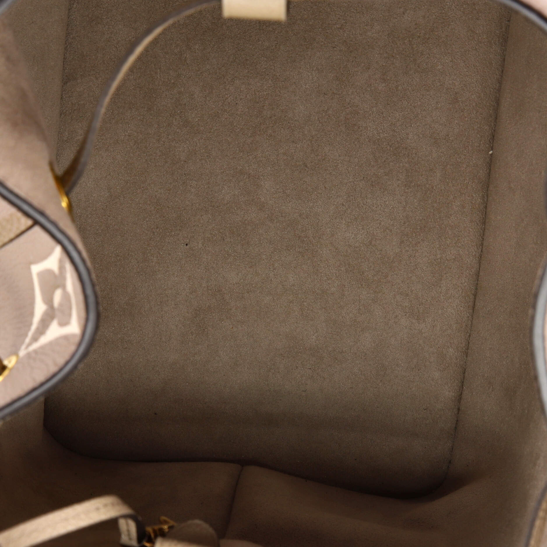 NeoNoe Handbag Bicolor Monogram Empreinte Giant MM - Image 6