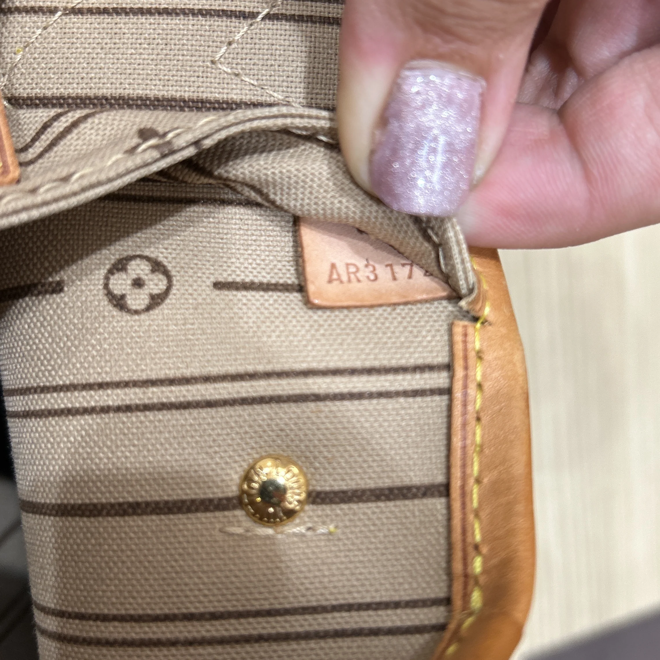 Neverfull Tote Monogram Canvas PM - Image 8
