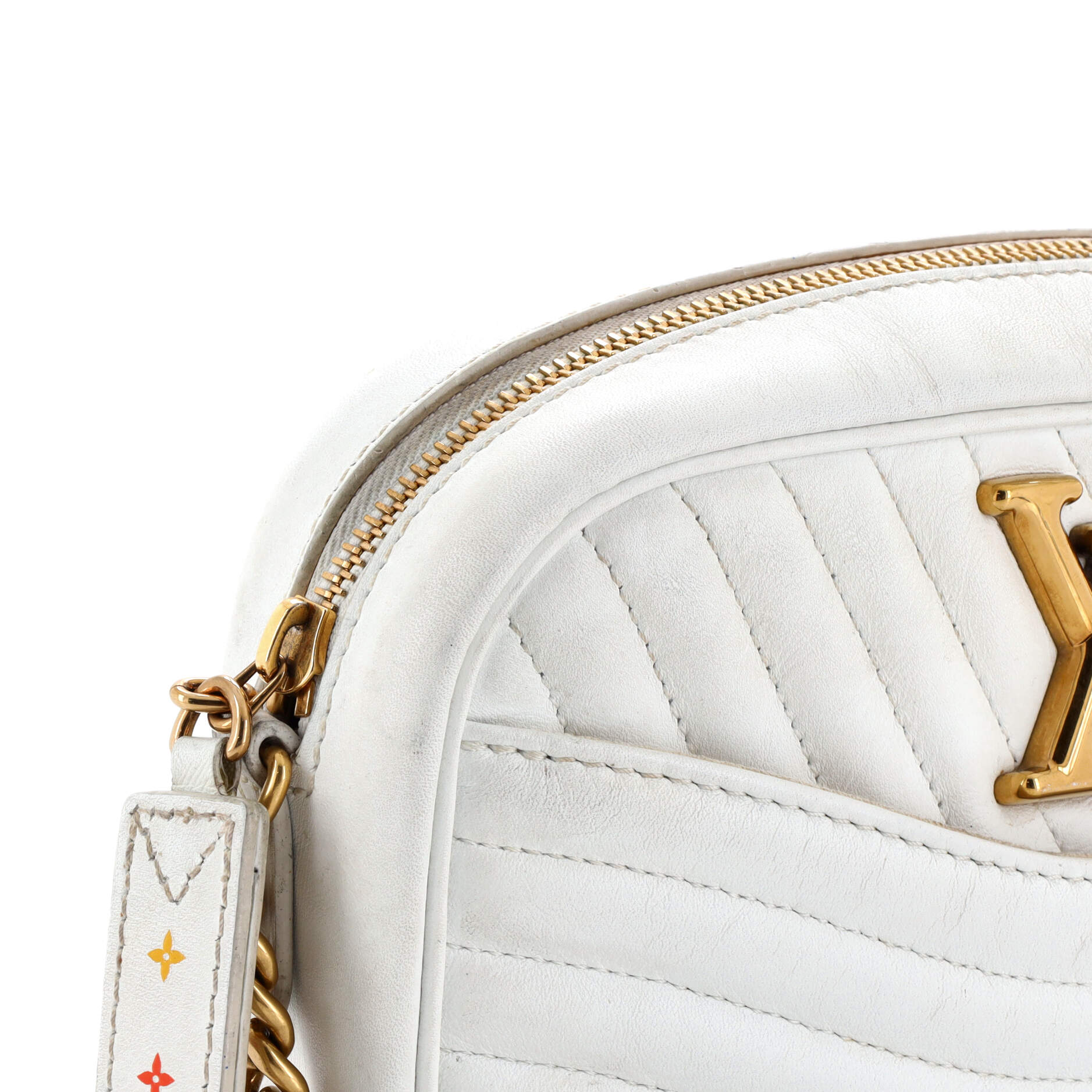 New Wave Camera Bag Quilted Leather - Image 6