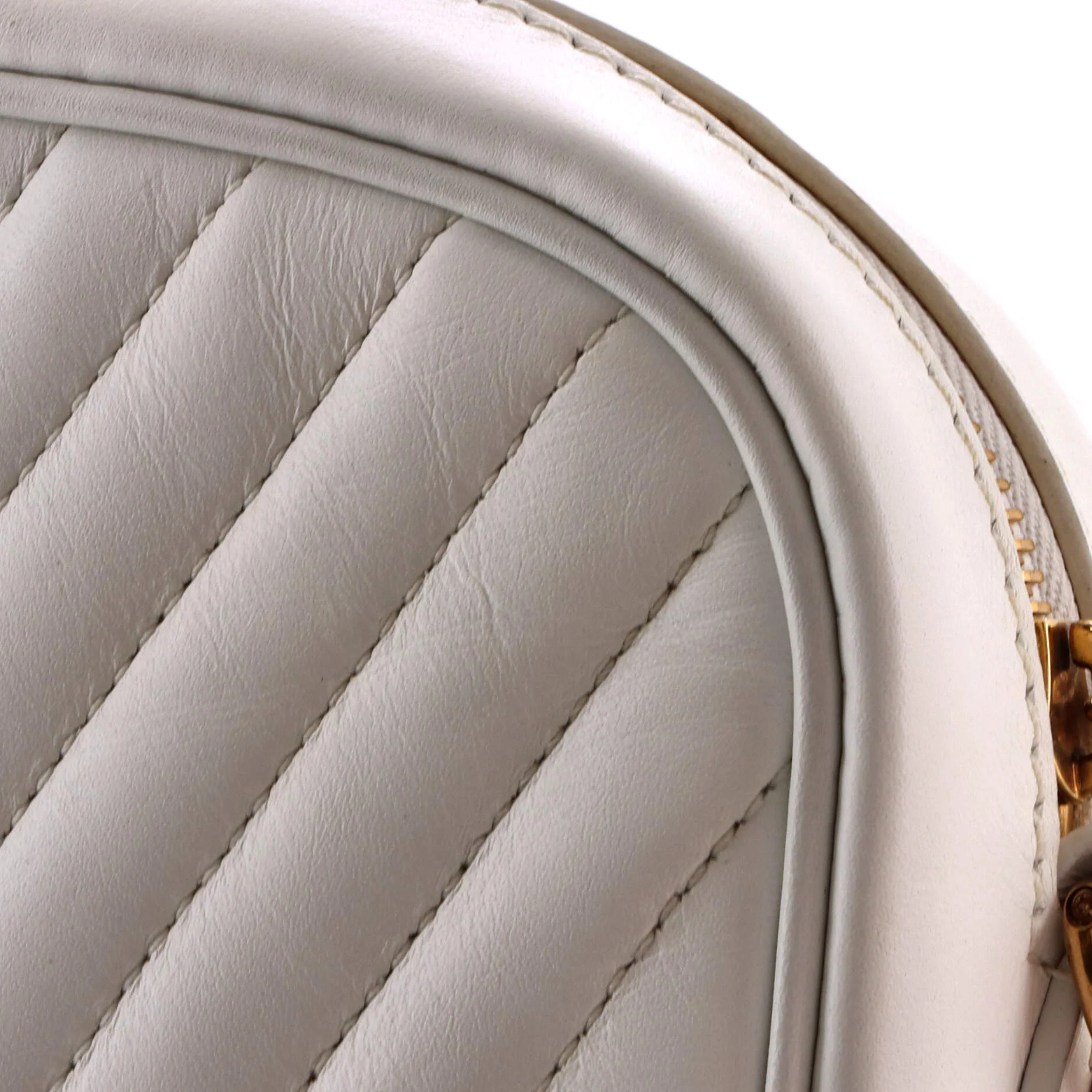 New Wave Camera Bag Quilted Leather - Image 7