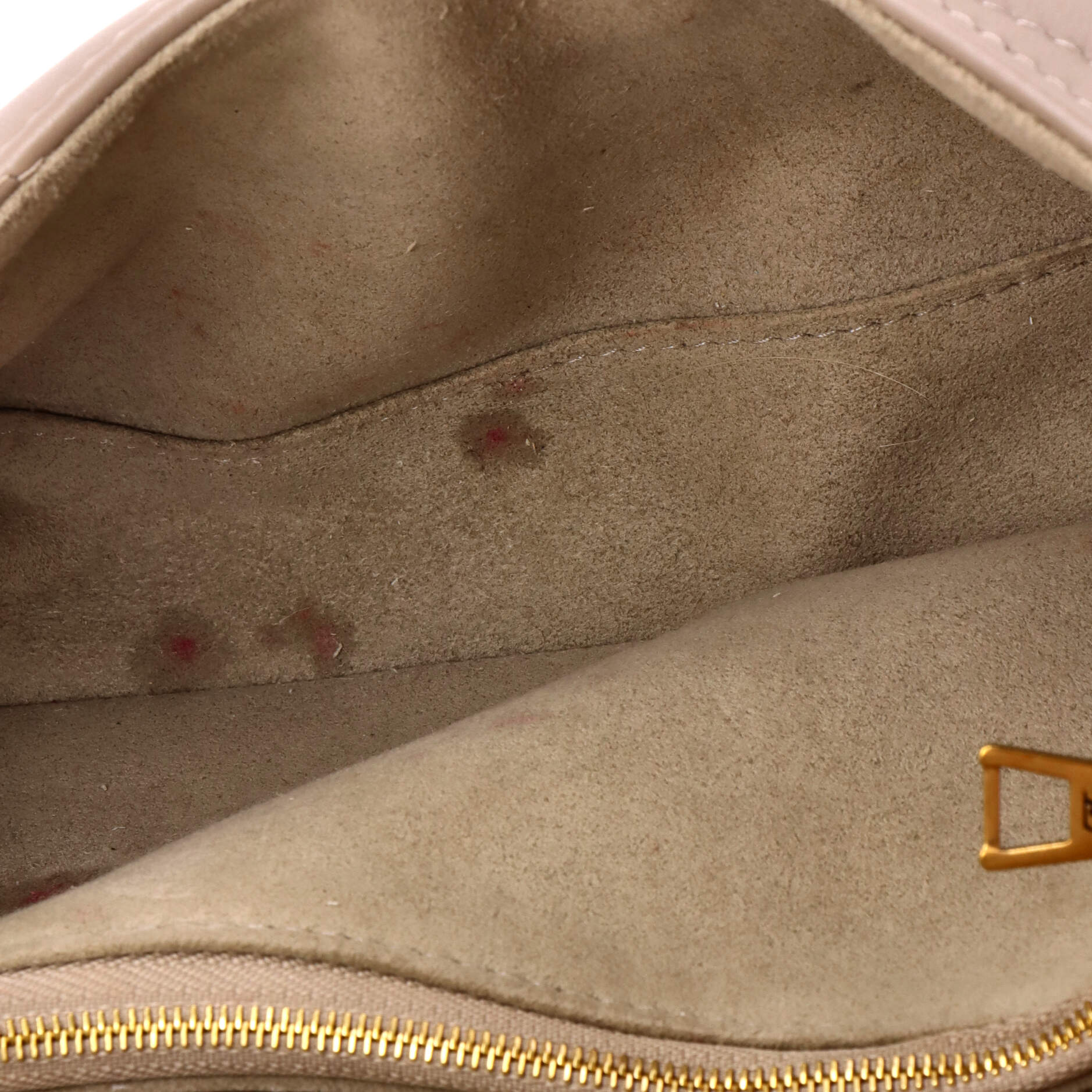 New Wave Chain Bag NM Quilted Leather MM - Image 5