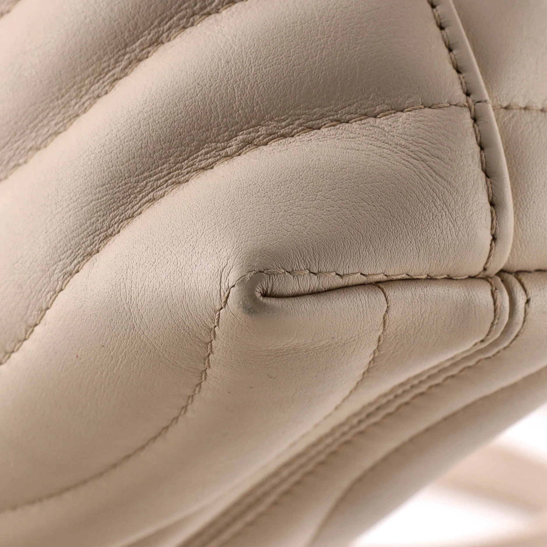 New Wave Hold Me Top Handle Bag Quilted Leather - Image 6