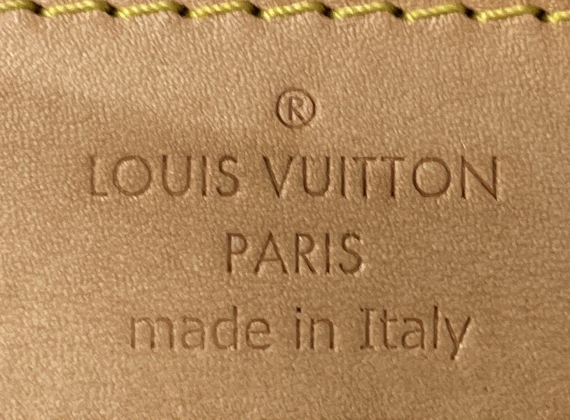Nice Vanity Case Monogram Canvas Nano - Image 9