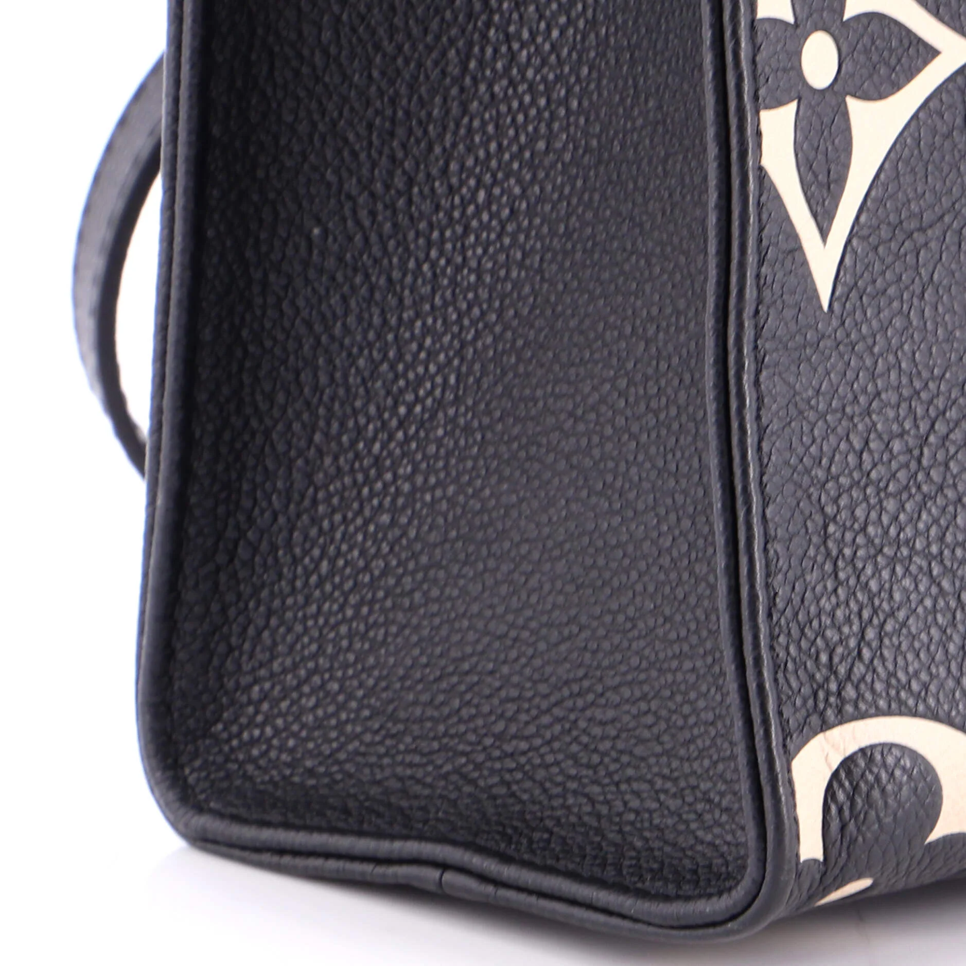 OnTheGo Tote Bicolor Monogram Empreinte Giant PM - Image 6