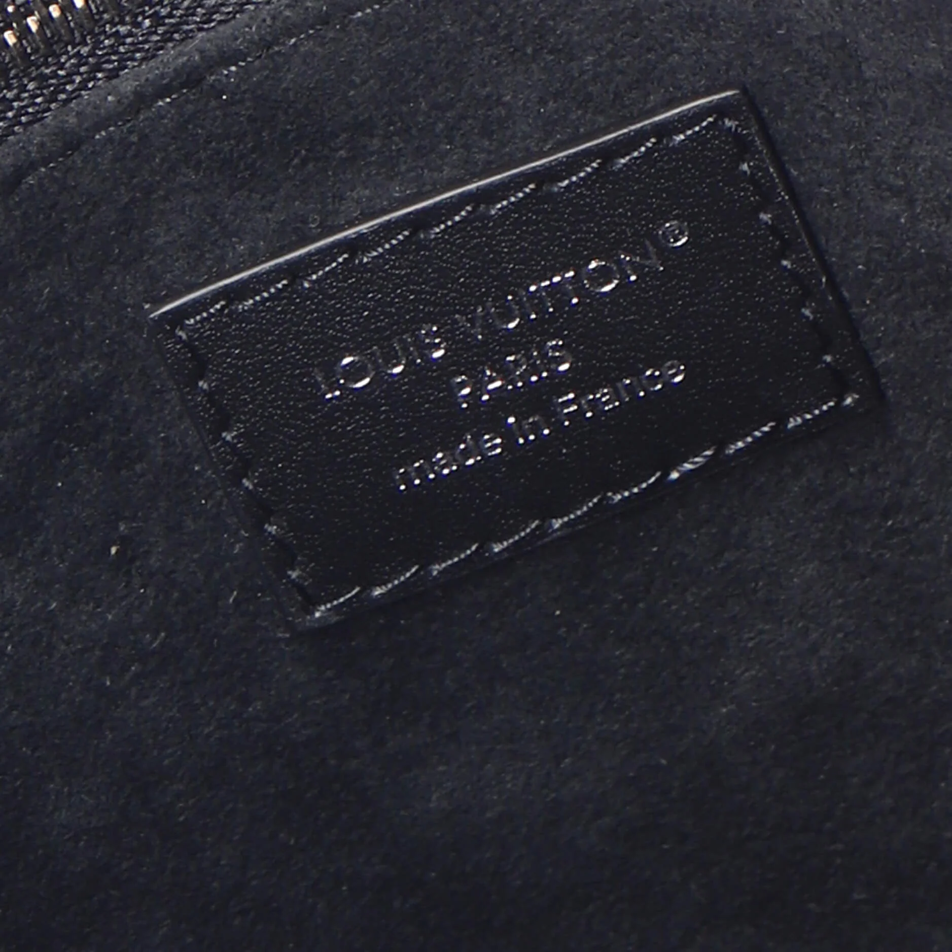 OnTheGo Tote Monogram Bold Leather PM - Image 6