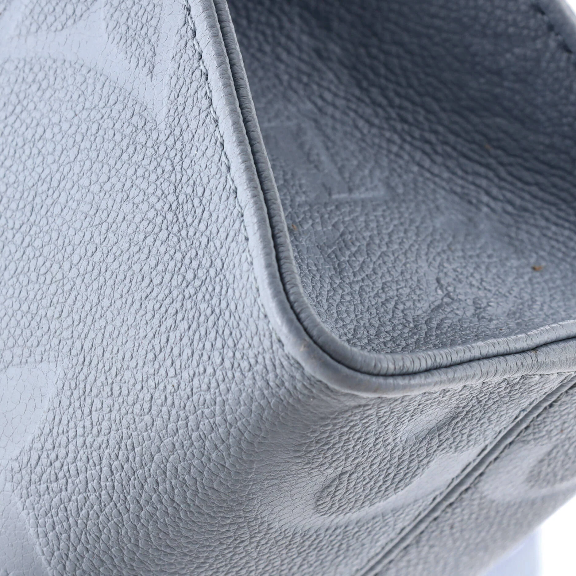 OnTheGo Tote Monogram Empreinte Giant PM - Image 6