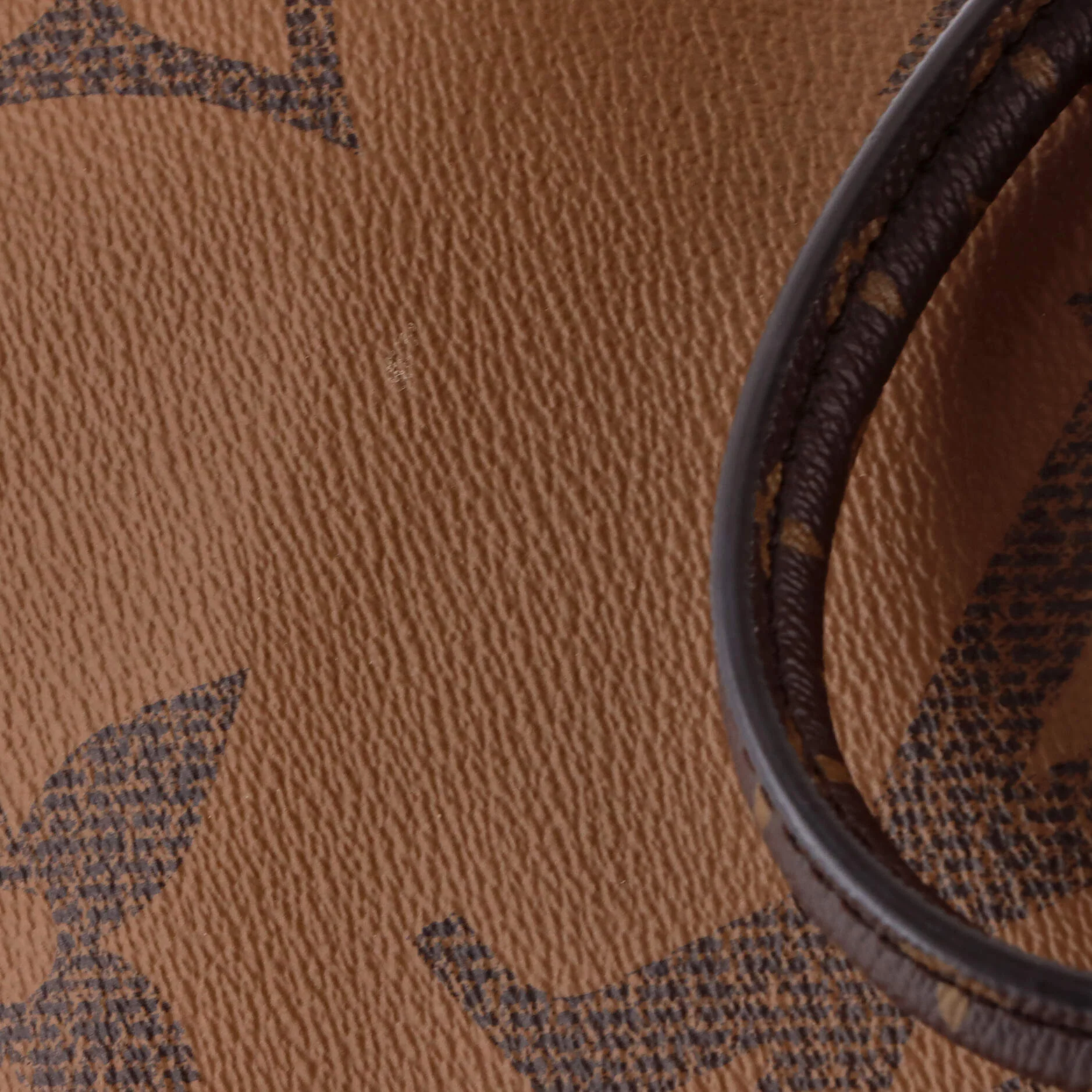 OnTheGo Tote Reverse Monogram Giant MM - Image 6