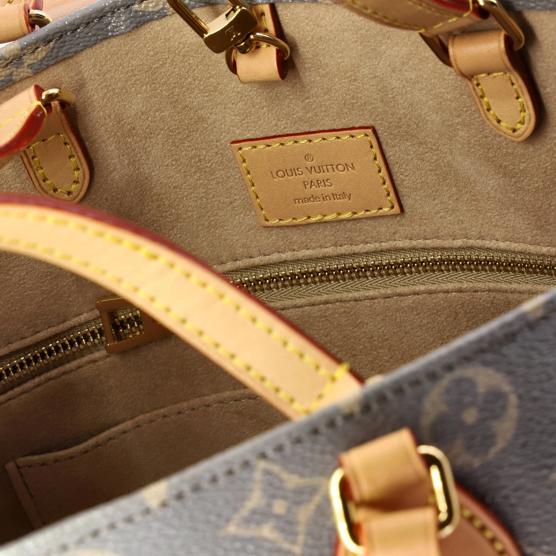 OnTheGo Tote Trianon Grey Monogram Canvas MM - Image 6
