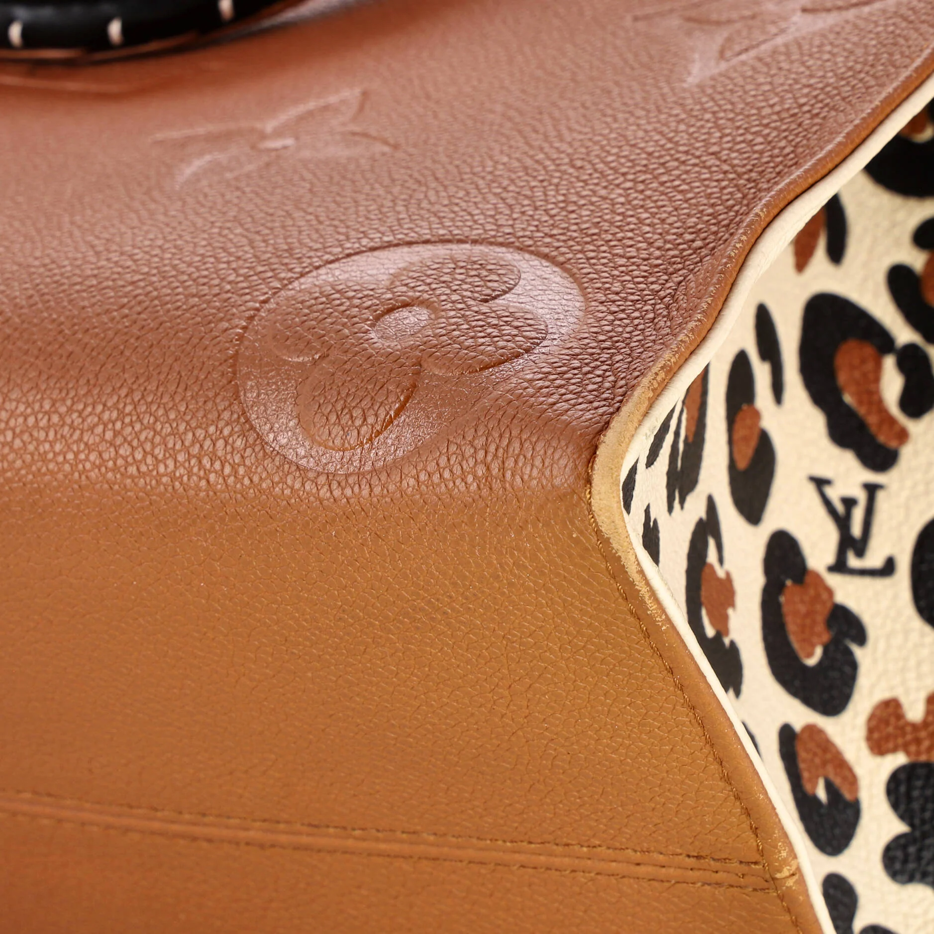 OnTheGo Tote Wild at Heart Monogram Empreinte Giant MM - Image 7