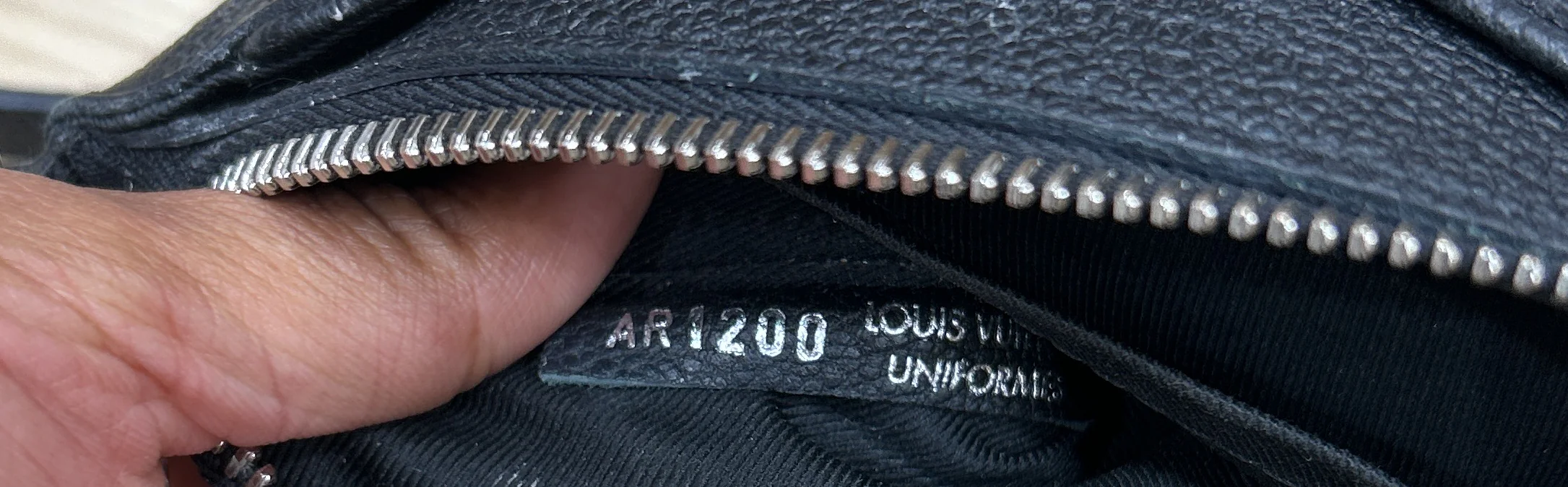 Pallas Crossbody Bag Empriente Leather - Image 8