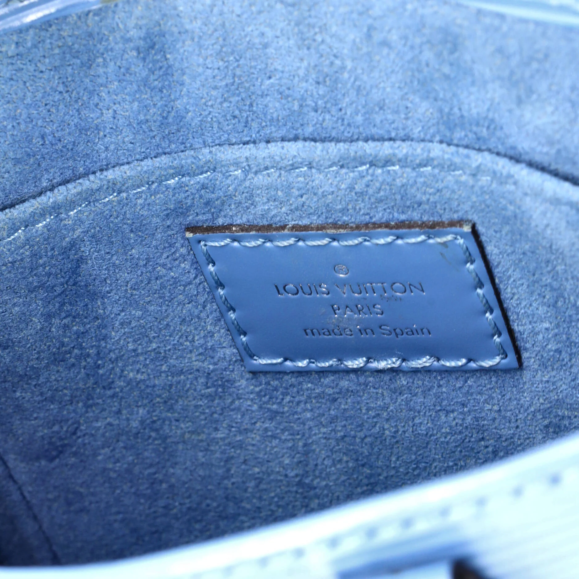 Petit Sac Plat Bag Epi Leather - Image 7