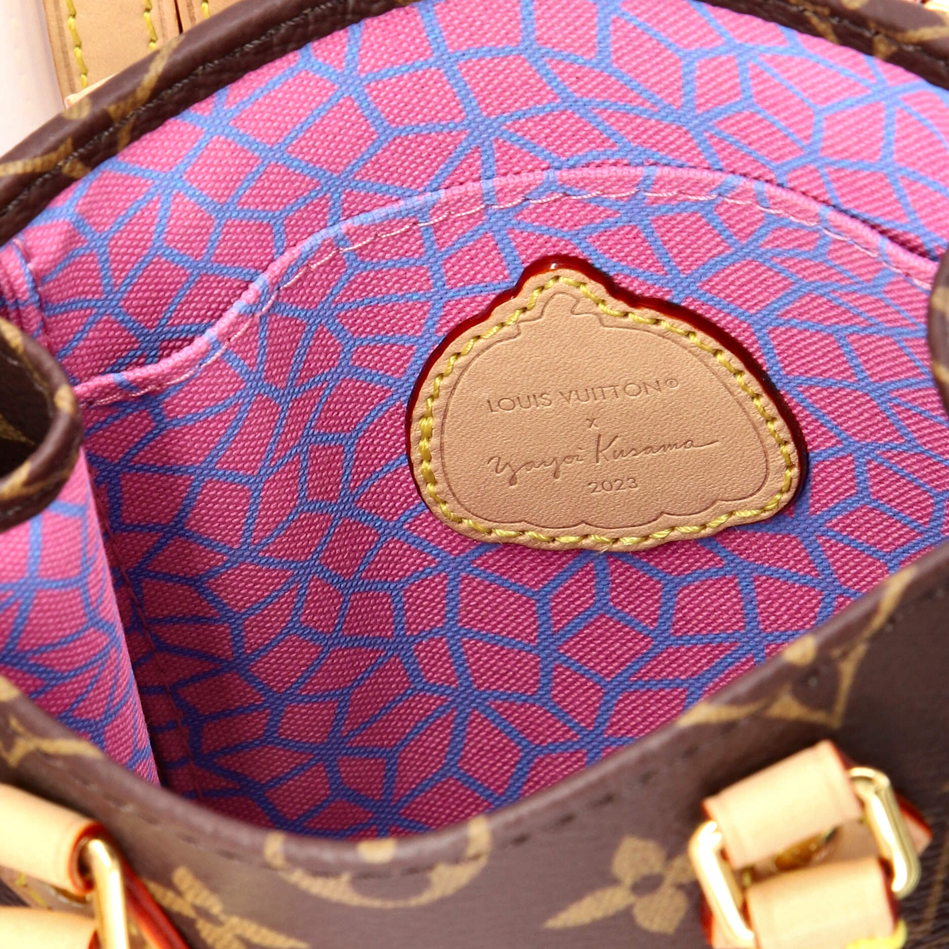Petit Sac Plat Bag Yayoi Kusama Pumpkins Monogram Canvas - Image 6