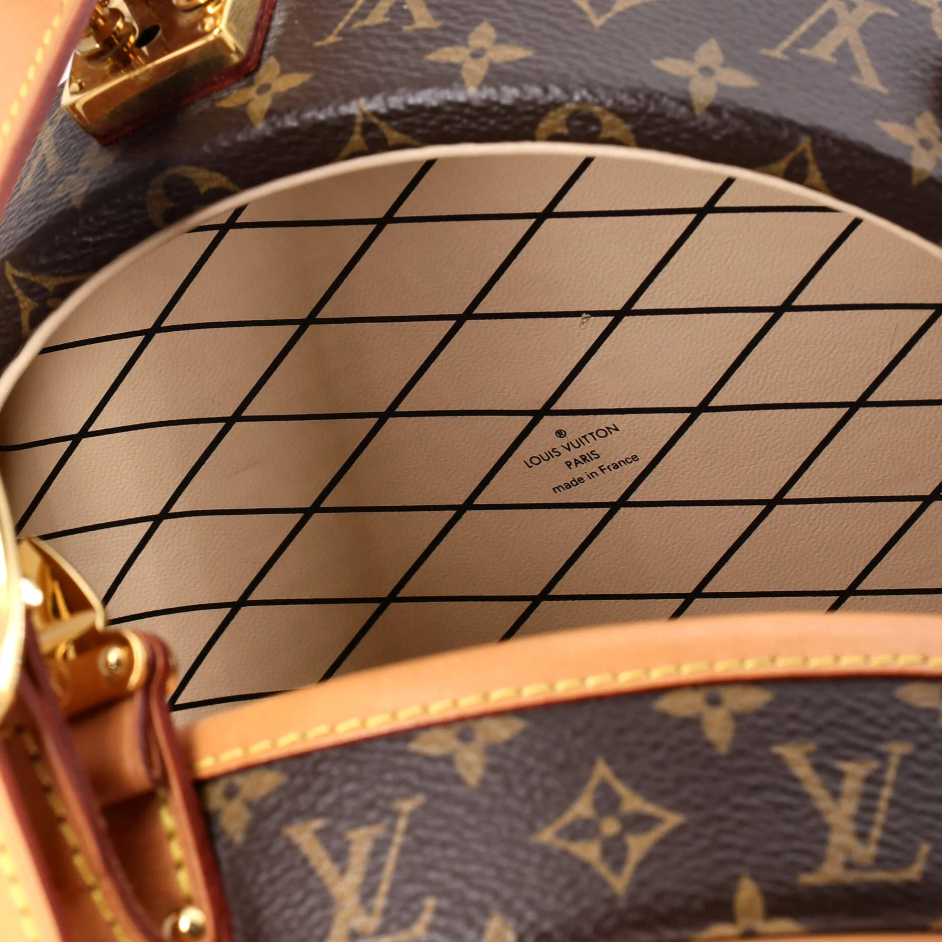 Petite Boite Chapeau Bag Monogram Canvas - Image 5