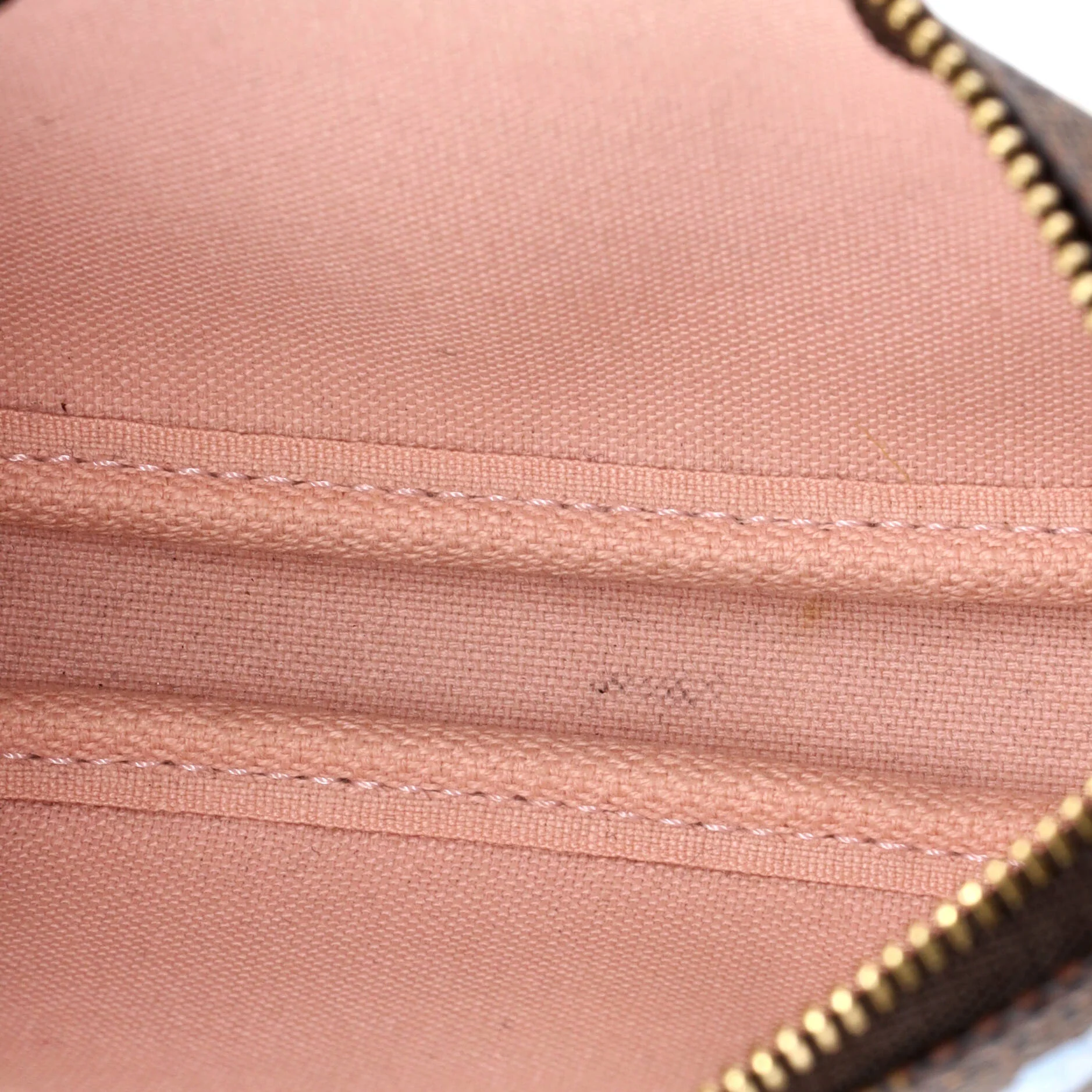 Pochette Accessoires Limited Edition Vivienne Xmas Damier Mini - Image 5