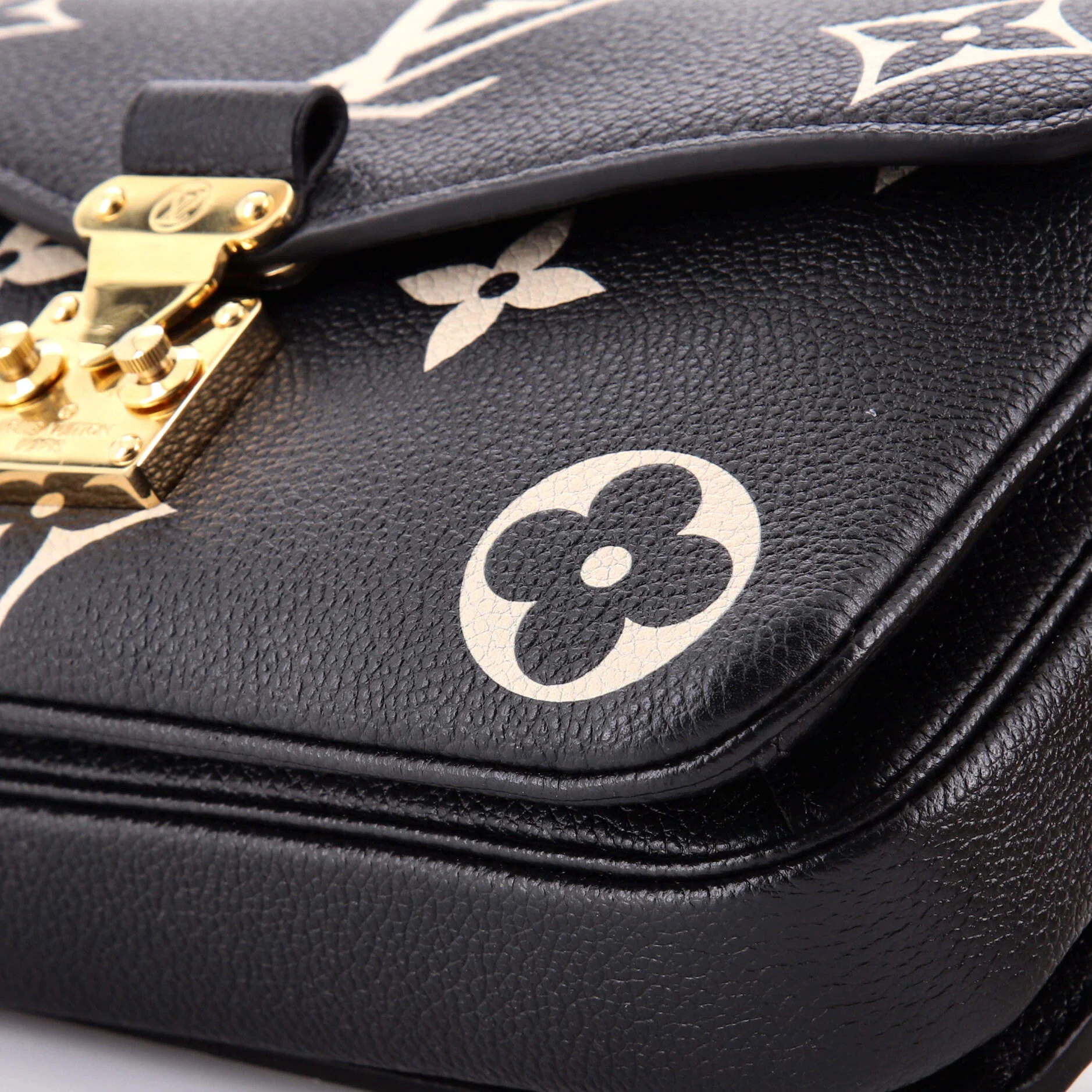 Pochette Metis Bicolor Monogram Empreinte Giant East West - Image 6