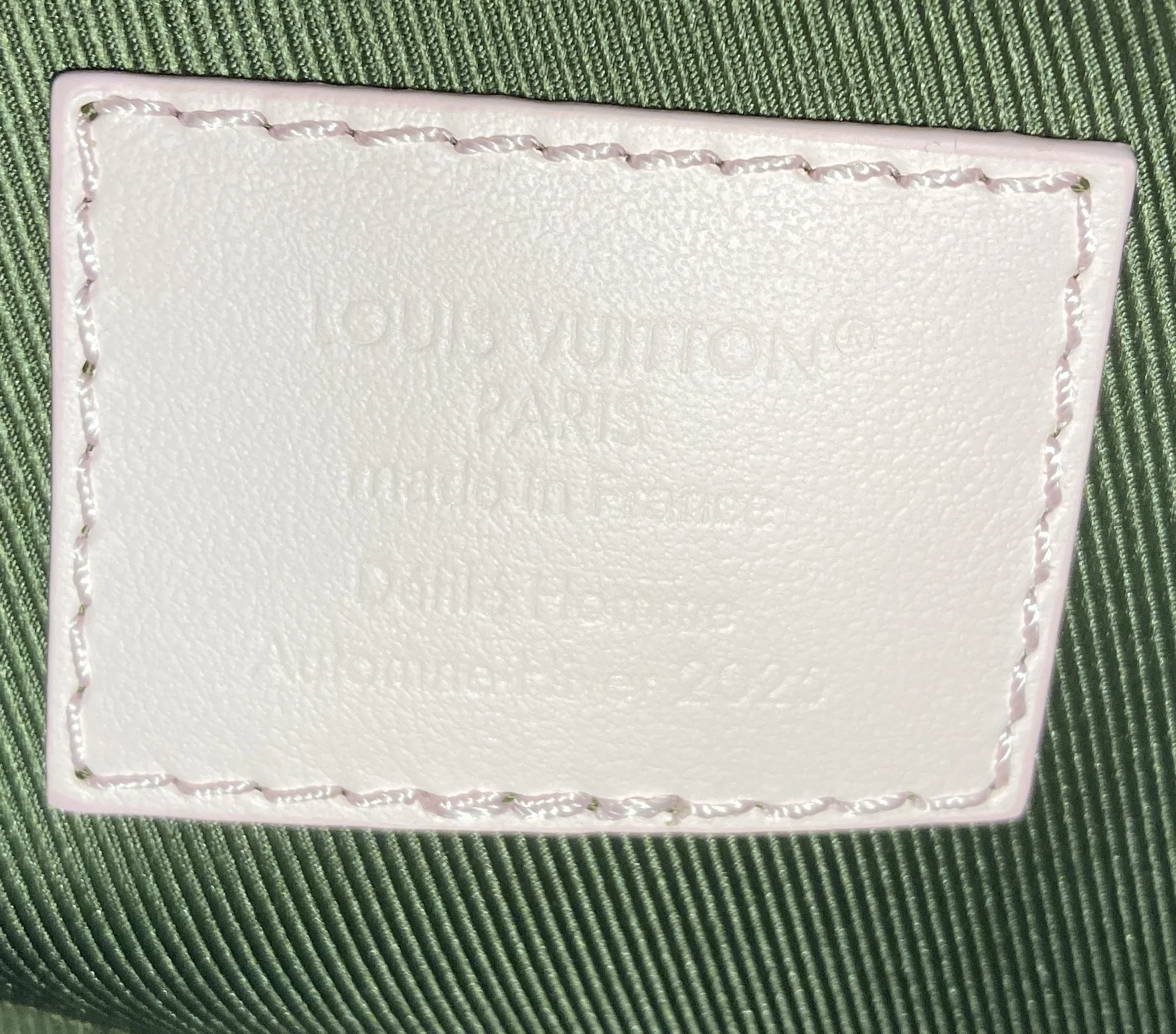 Soft Trunk Bag Damoflage Sakura Leather Mini - Image 7