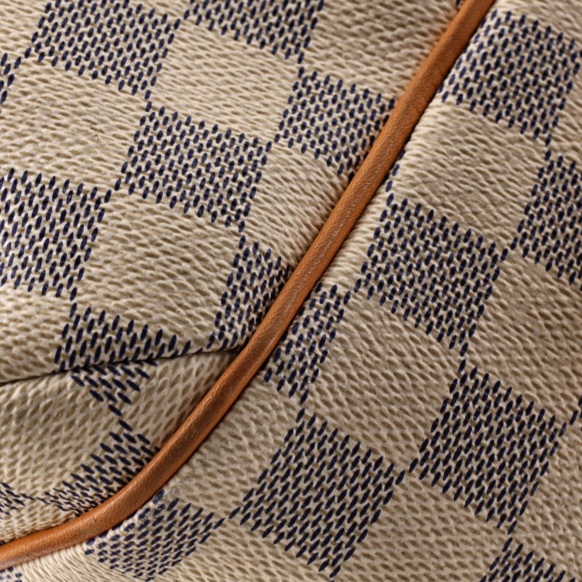Totally Handbag Damier PM - Image 6